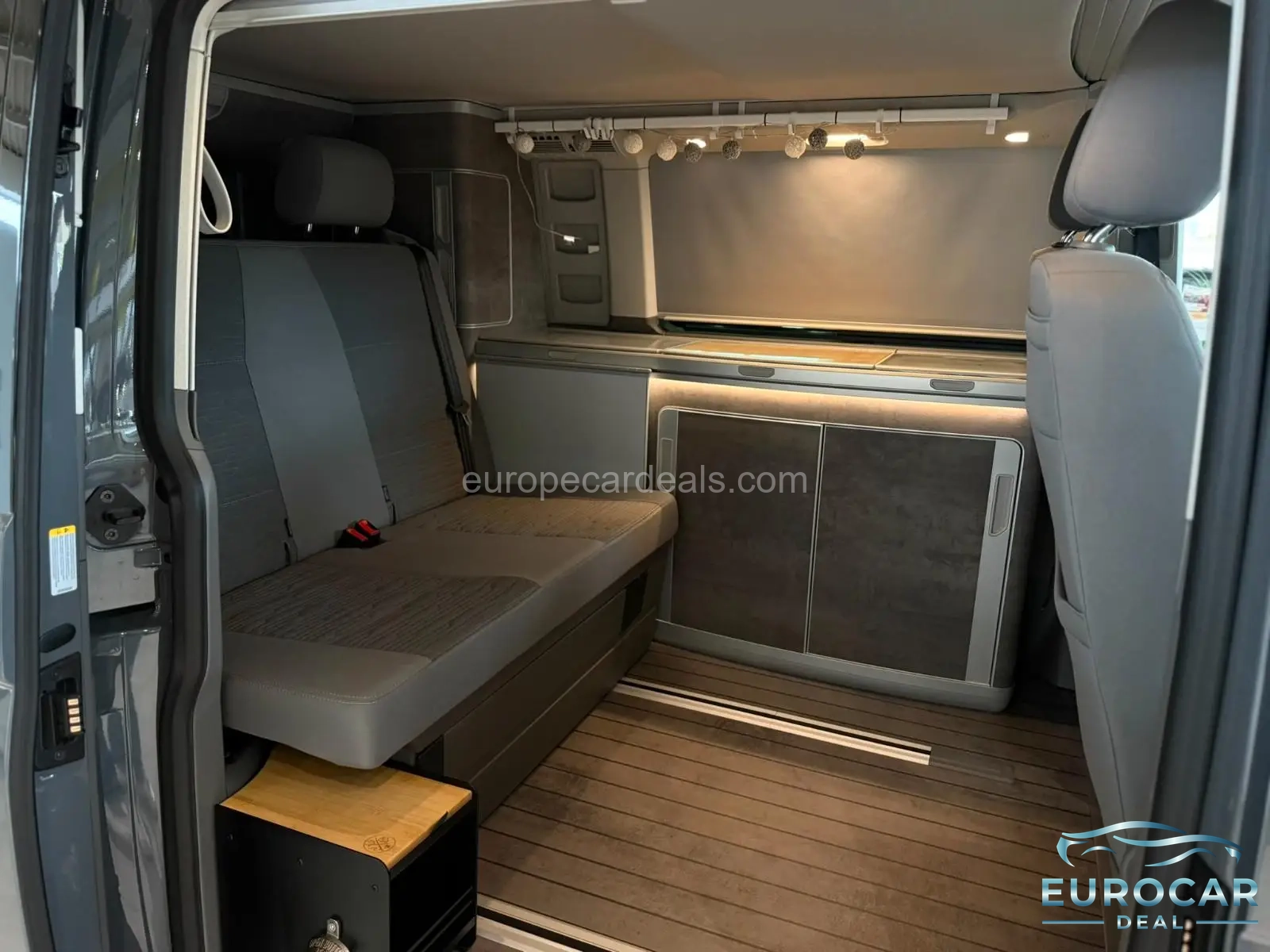 Volkswagen T6 California