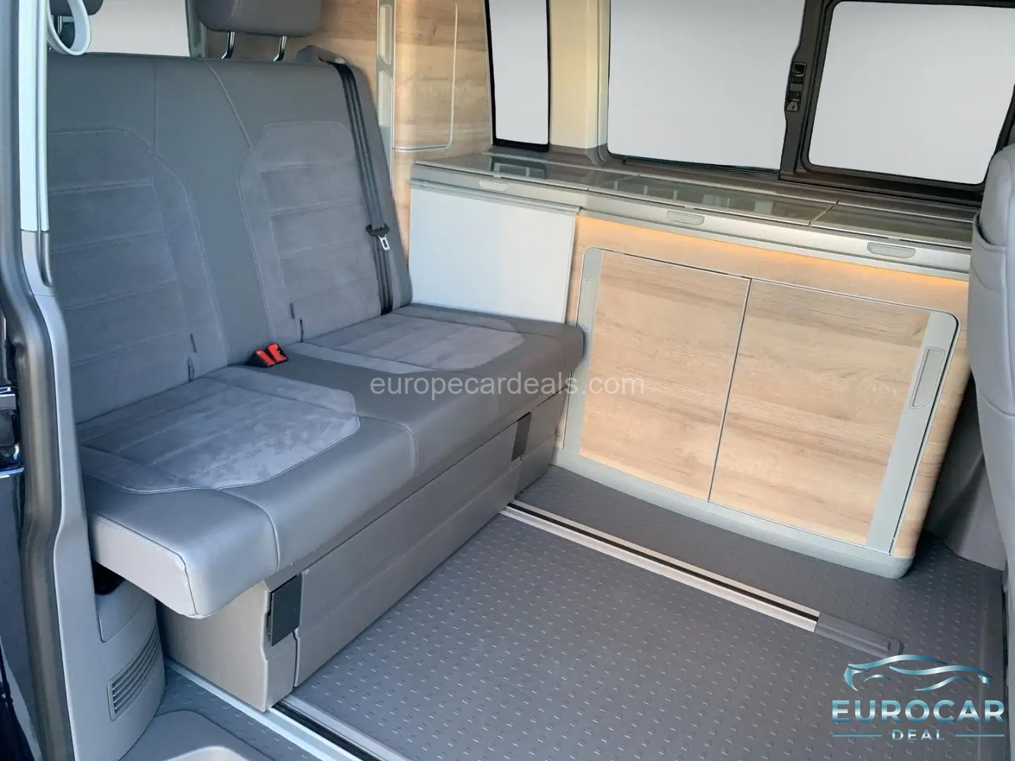 Volkswagen T6 California