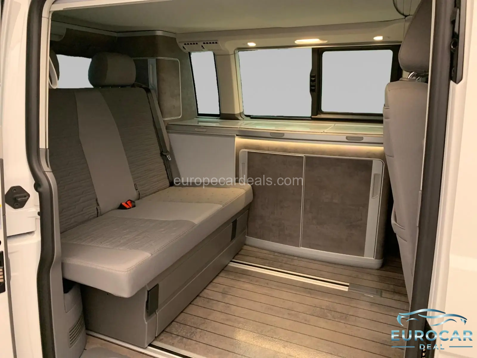 Volkswagen T6 California