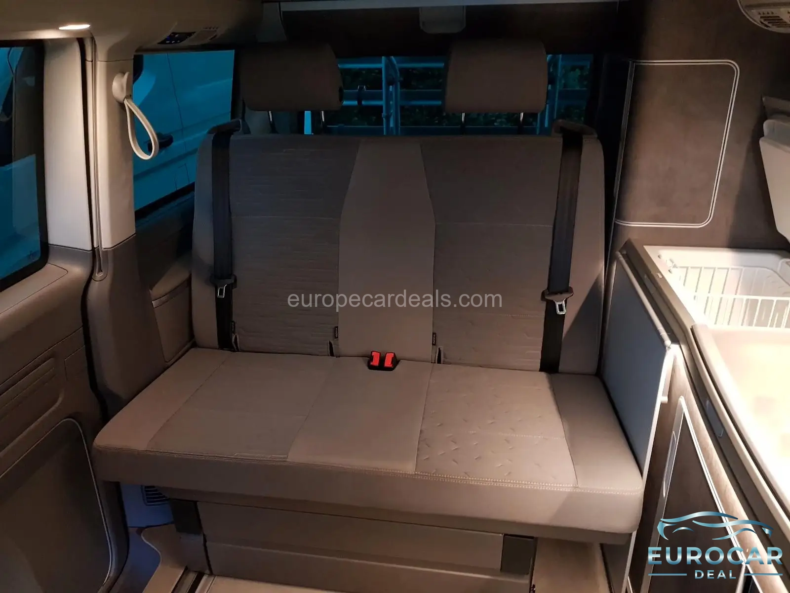 Volkswagen T6 California