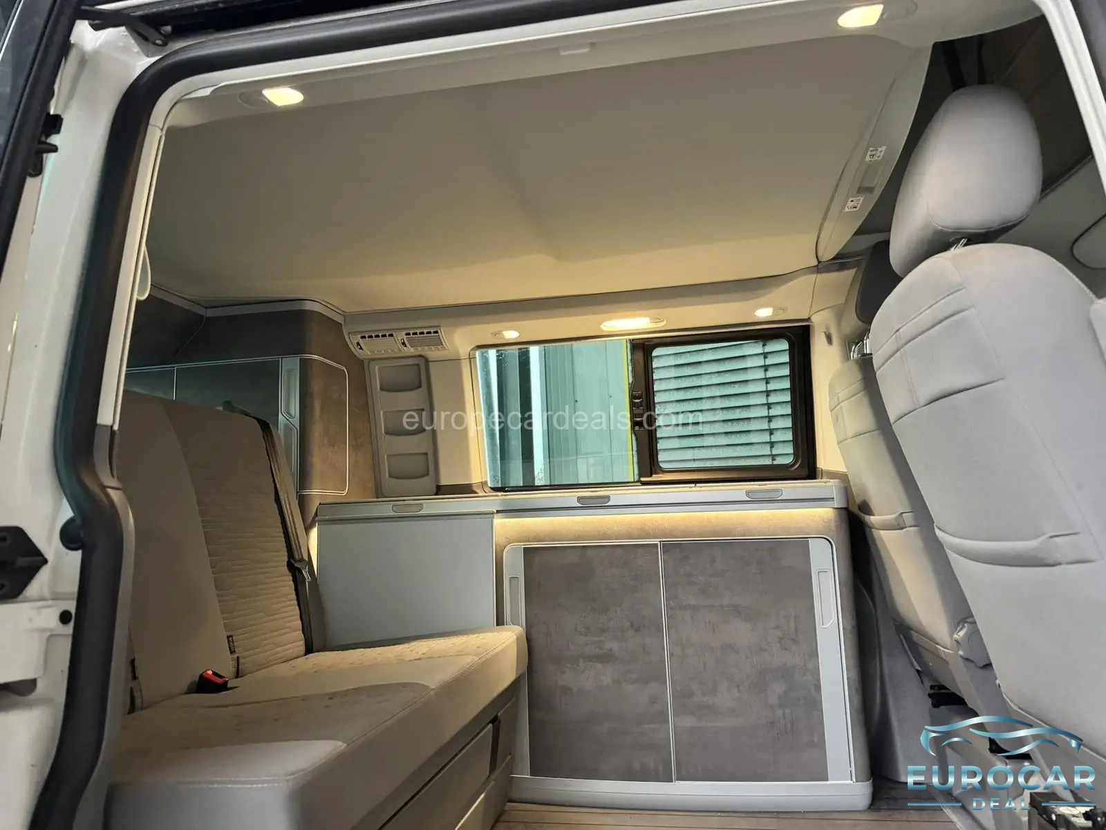 Volkswagen T6 California