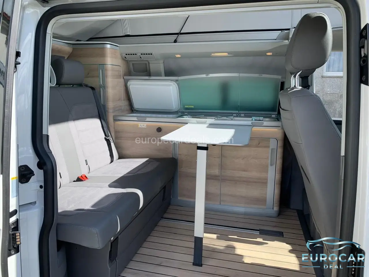 Volkswagen T6 California