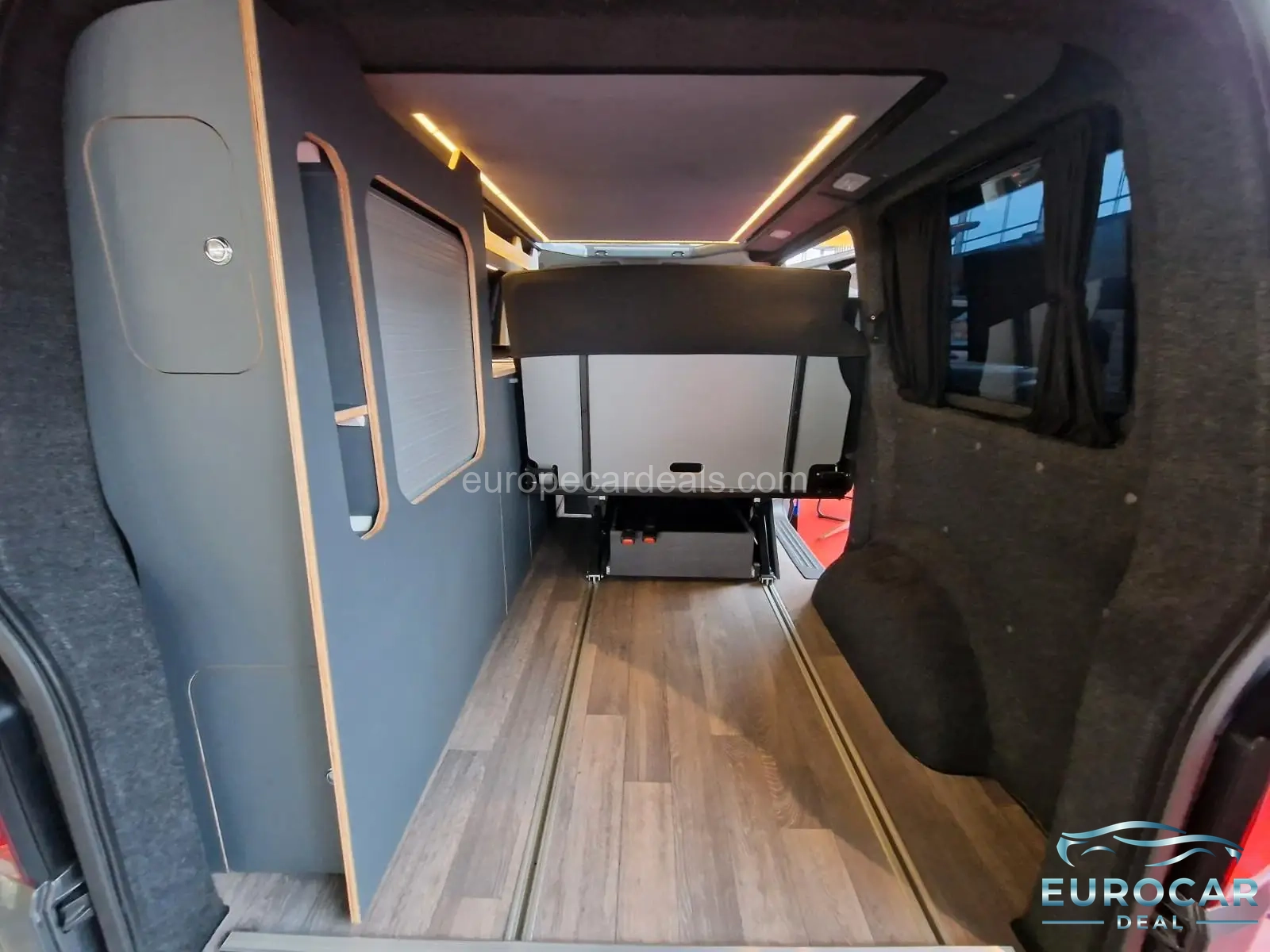 Volkswagen T6 California