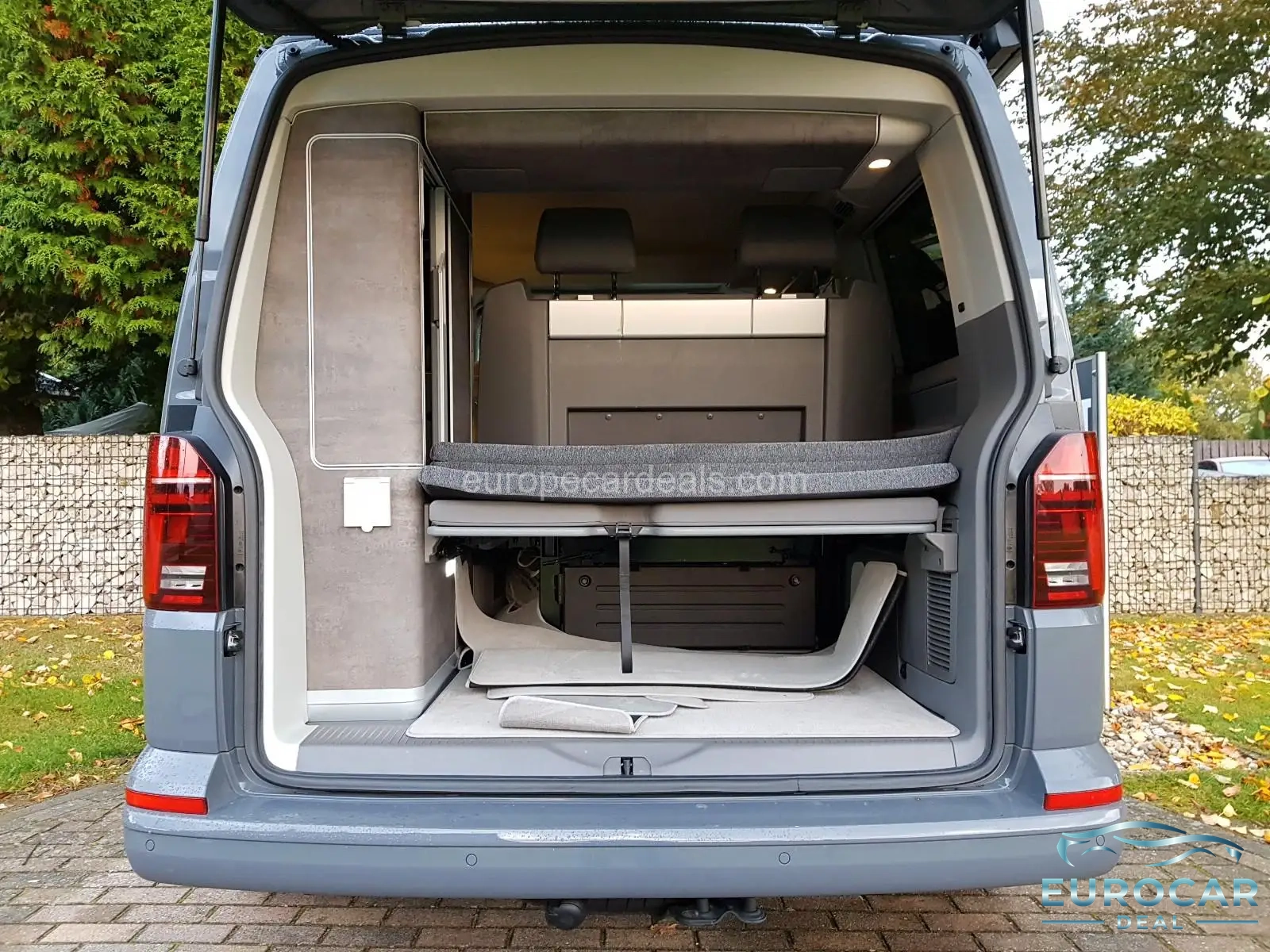Volkswagen T6 California