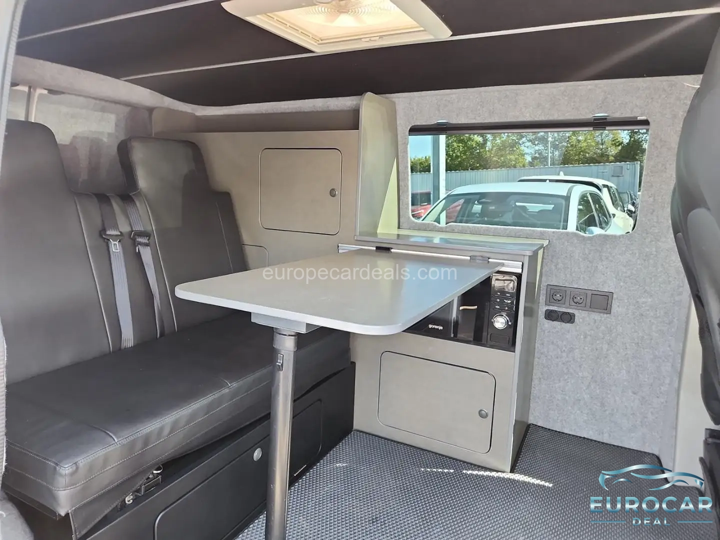 Volkswagen T6 California