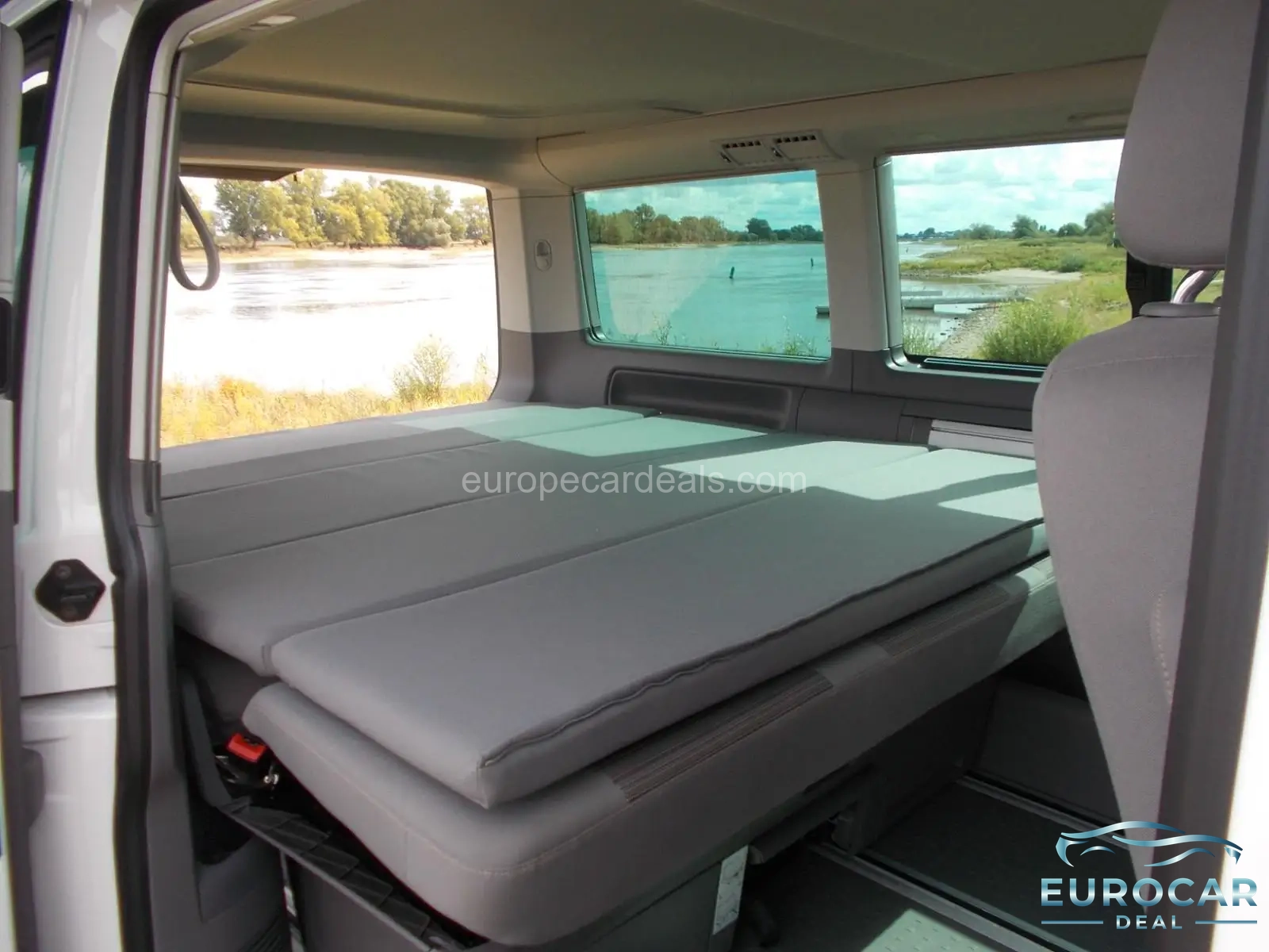 Volkswagen T6 California