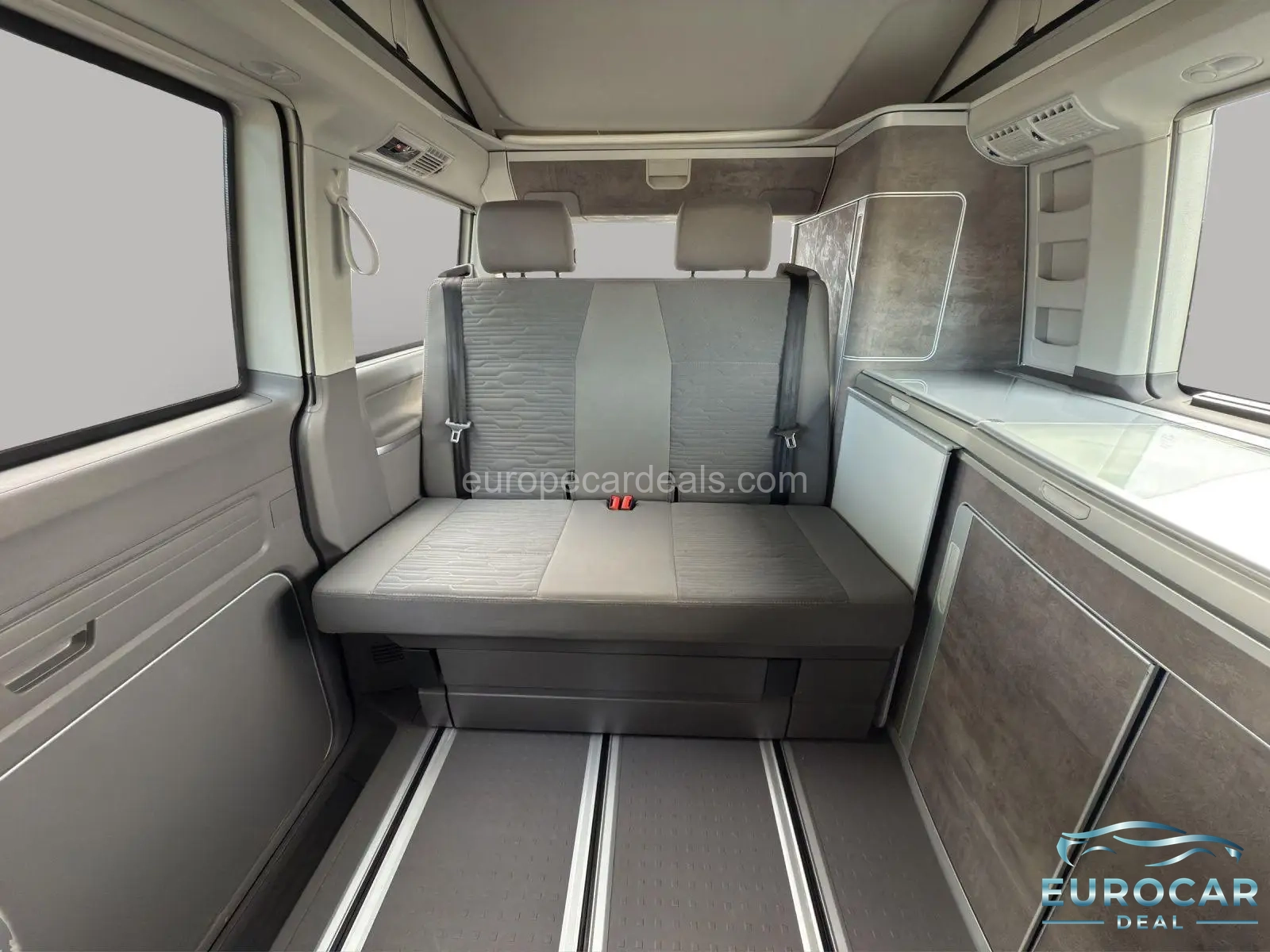 Volkswagen T6 California