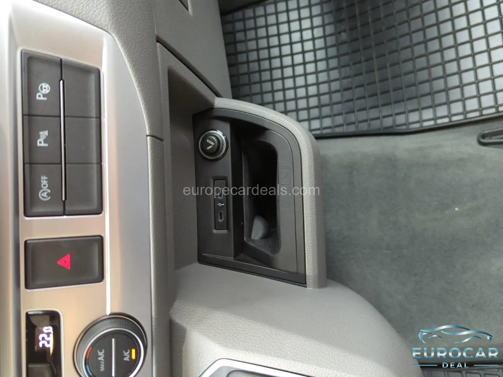 Volkswagen T6 California