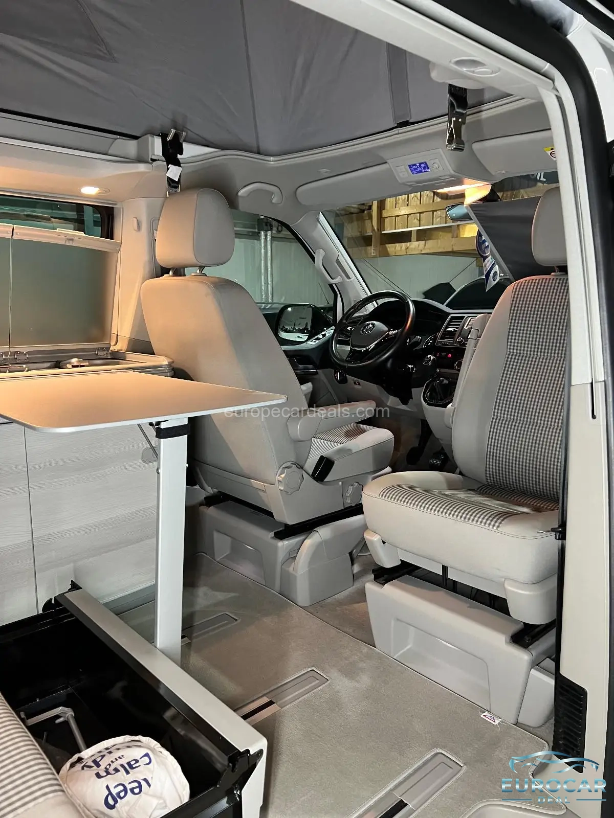 Volkswagen T6 California
