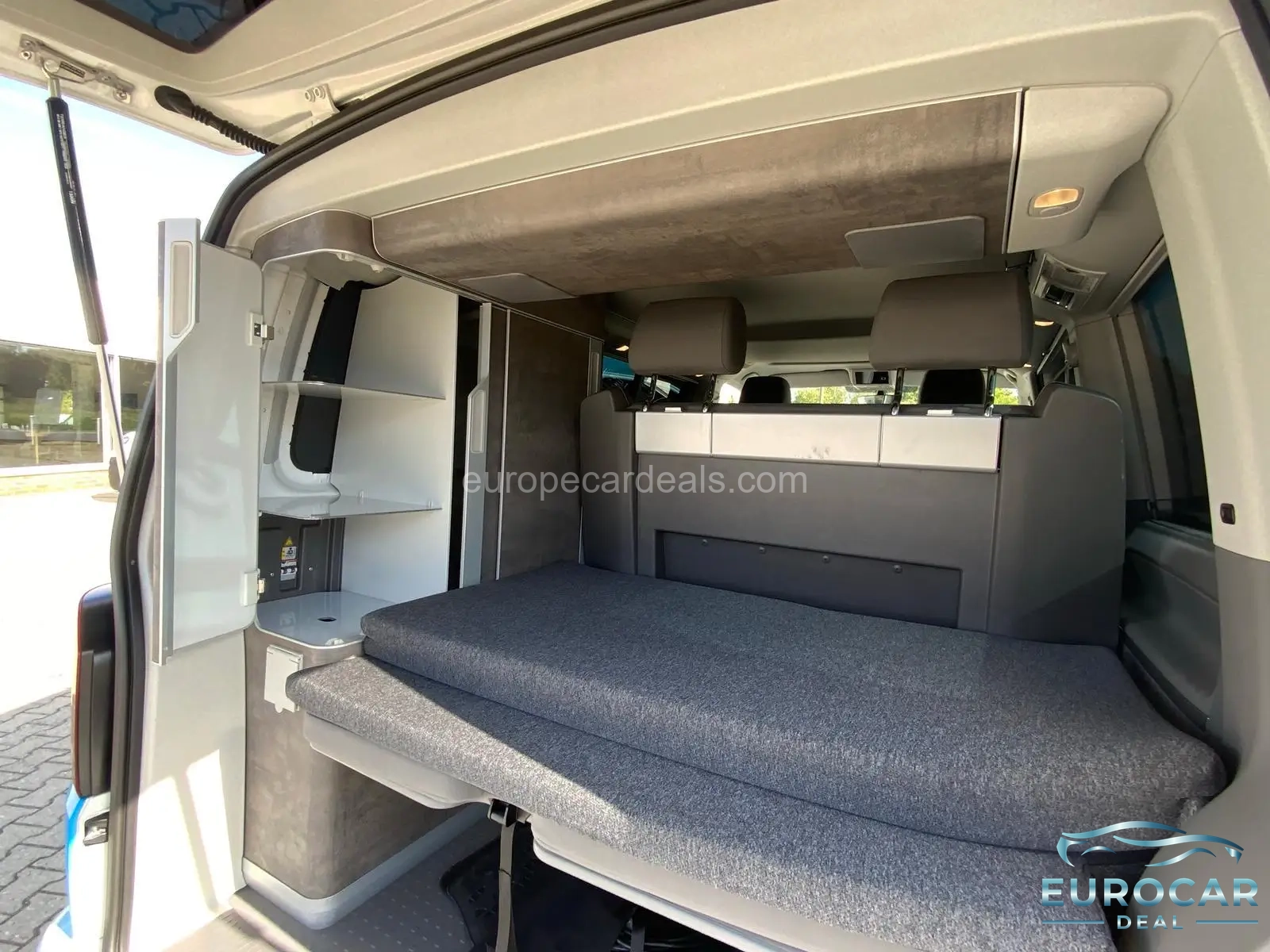 Volkswagen T6 California