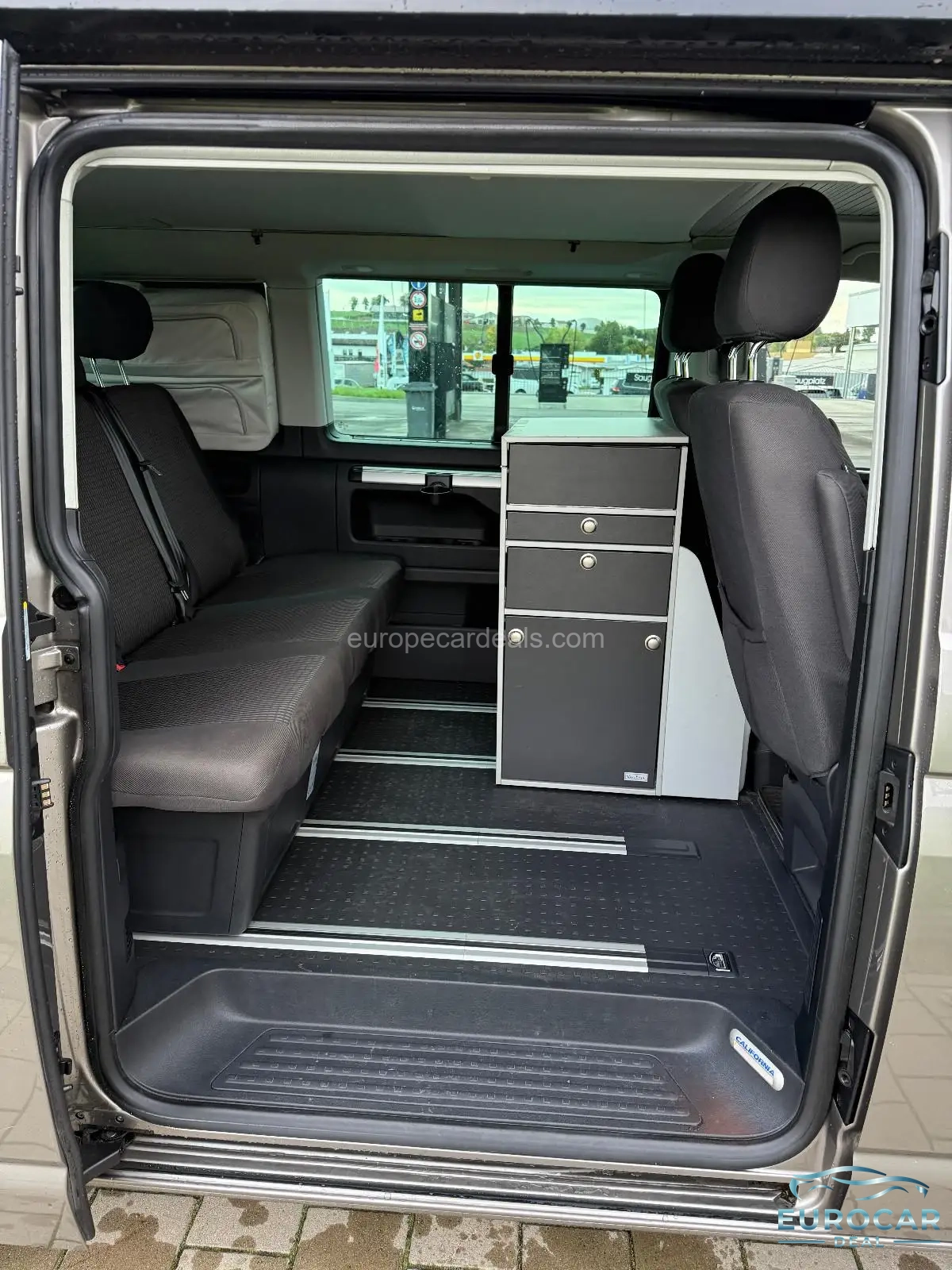 Volkswagen T6 California