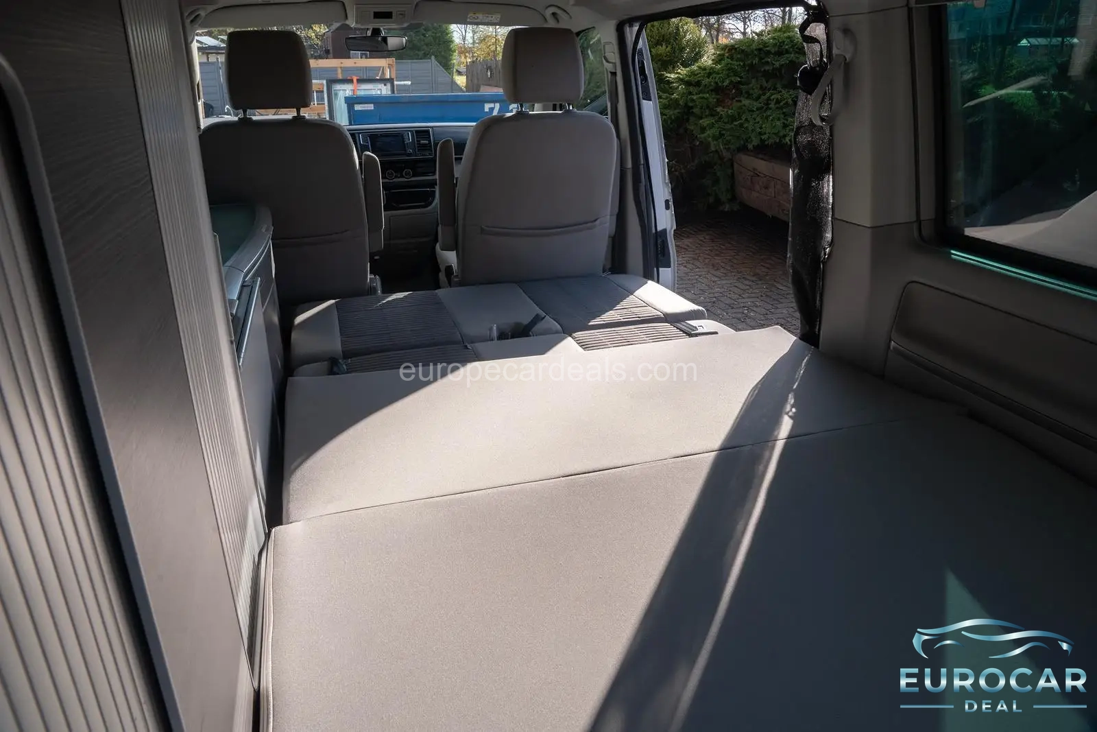 Volkswagen T6 California