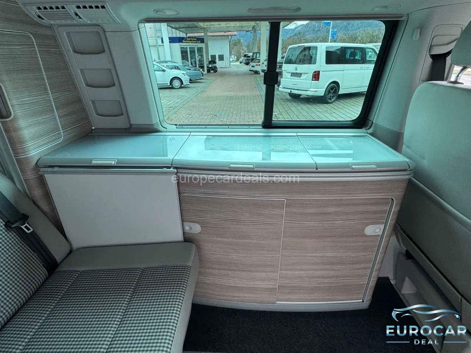 Volkswagen T6 California
