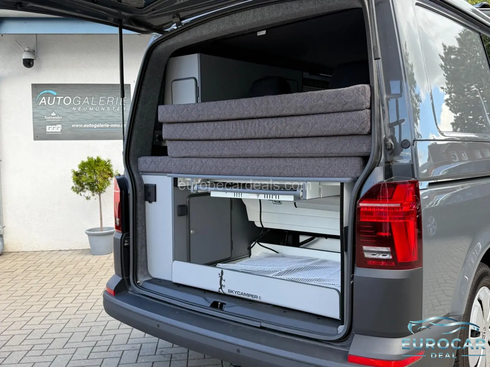 Volkswagen T6 California