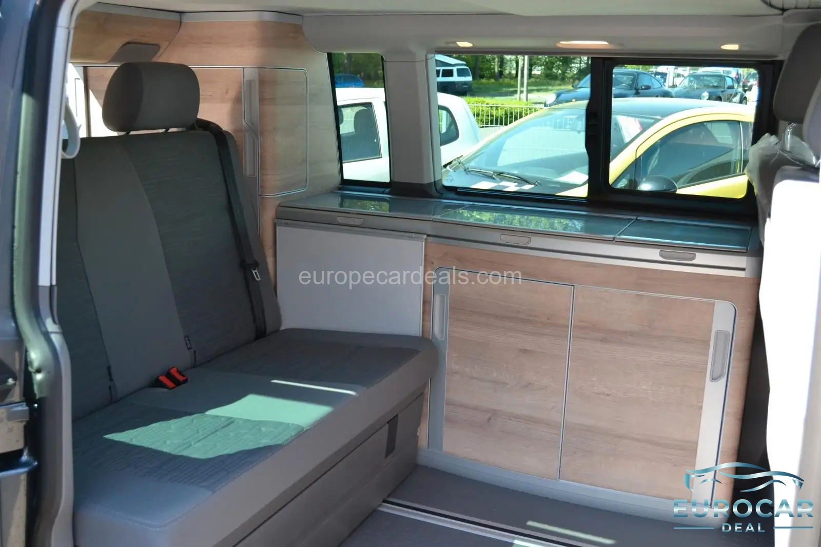 Volkswagen T6 California