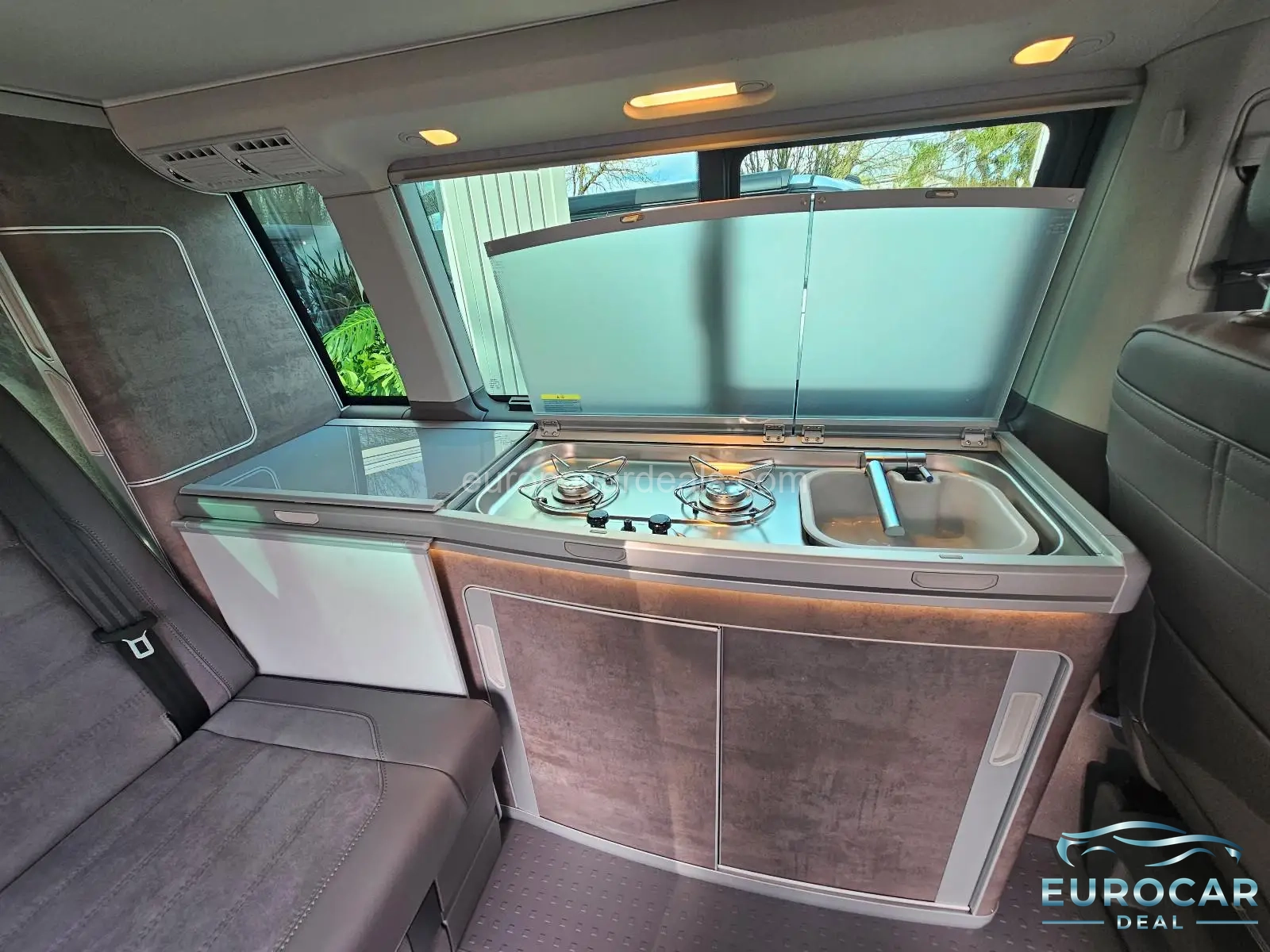 Volkswagen T6 California