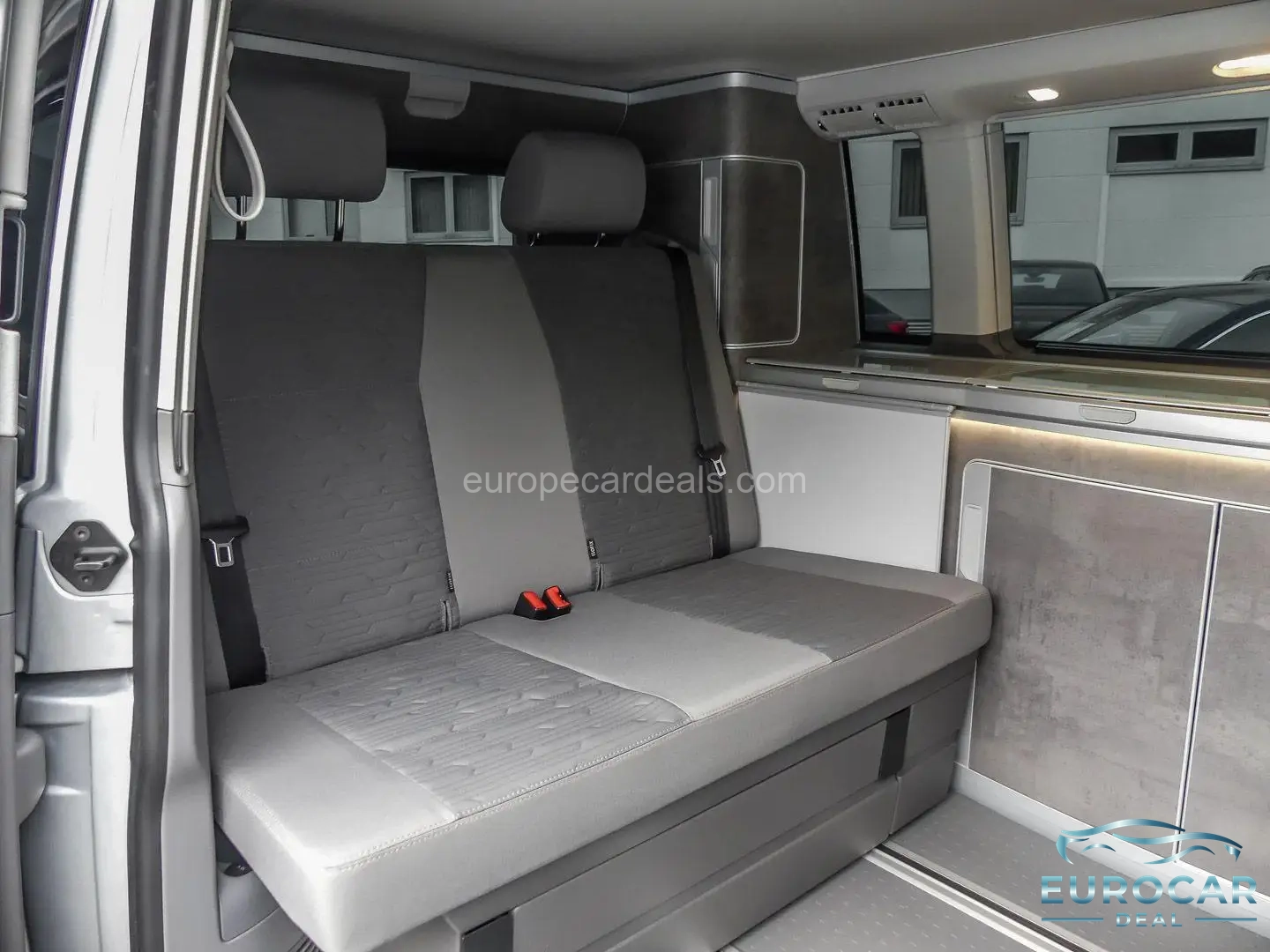 Volkswagen T6 California