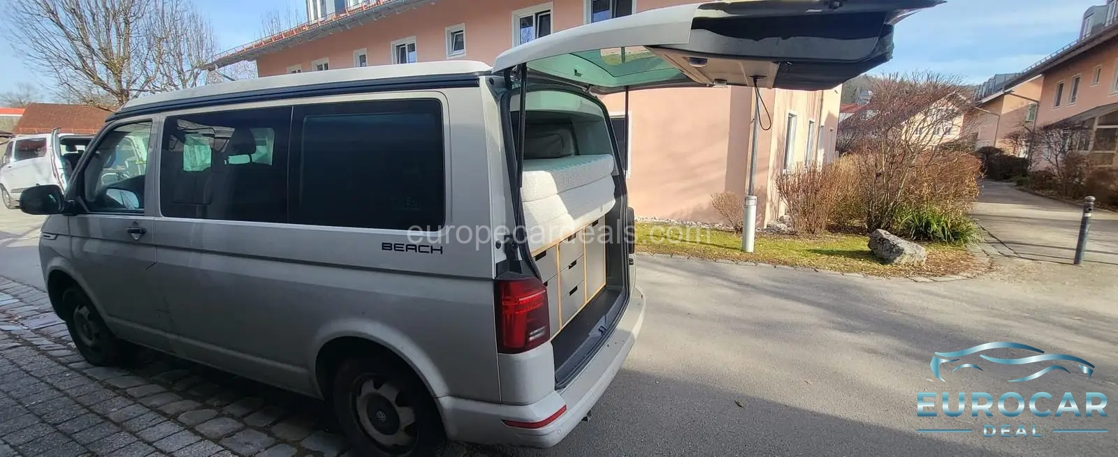 Volkswagen T6 California