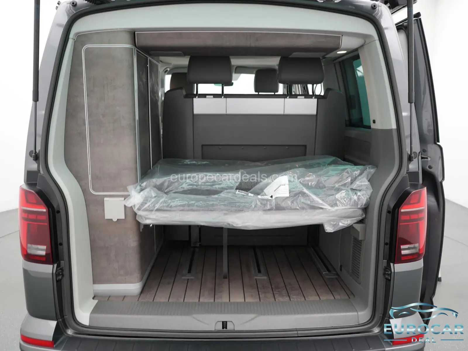 Volkswagen T6 California