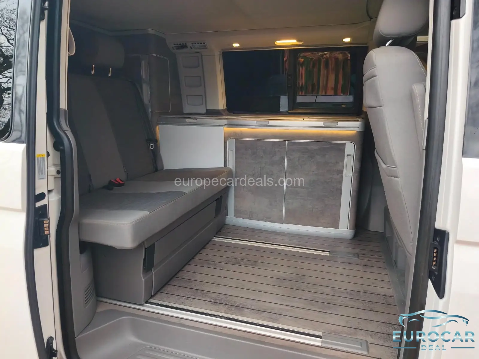 Volkswagen T6 California