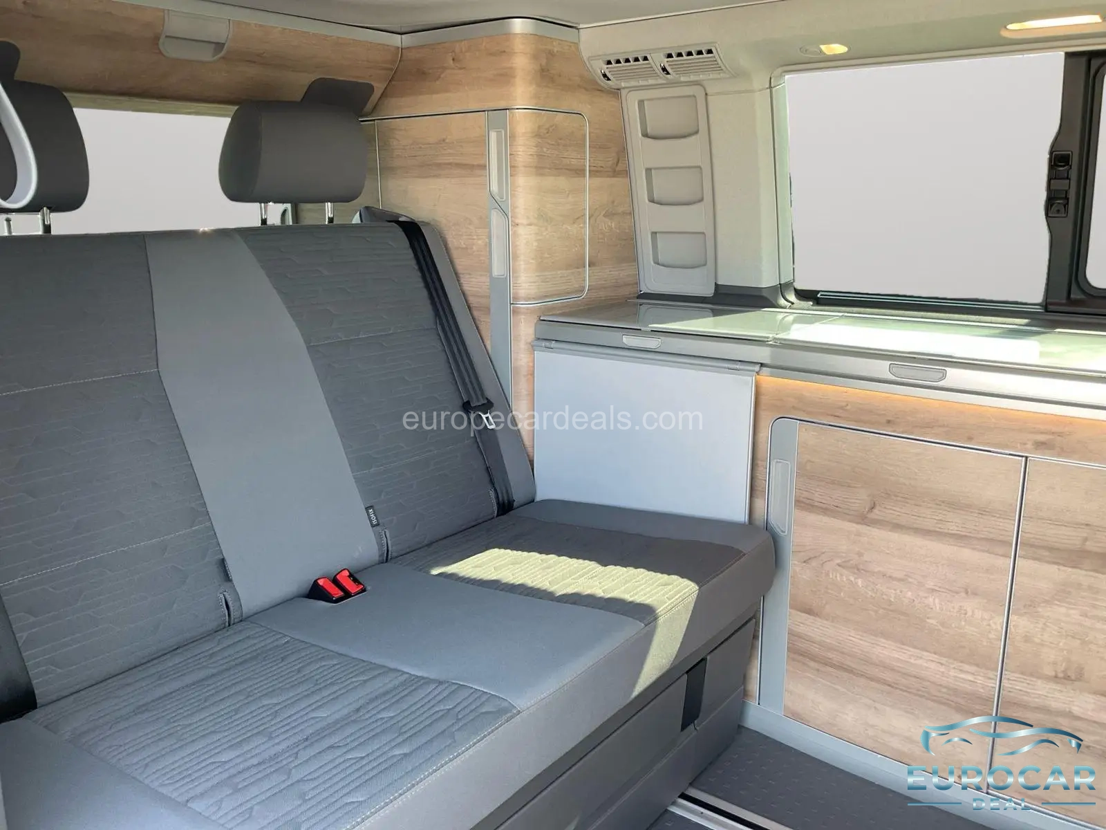 Volkswagen T6 California