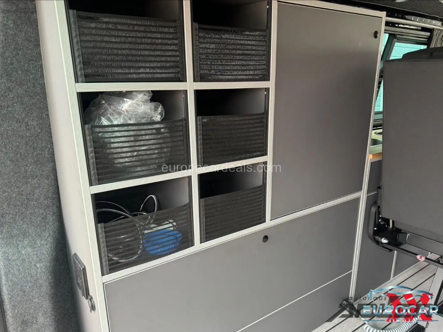 Volkswagen T6 California