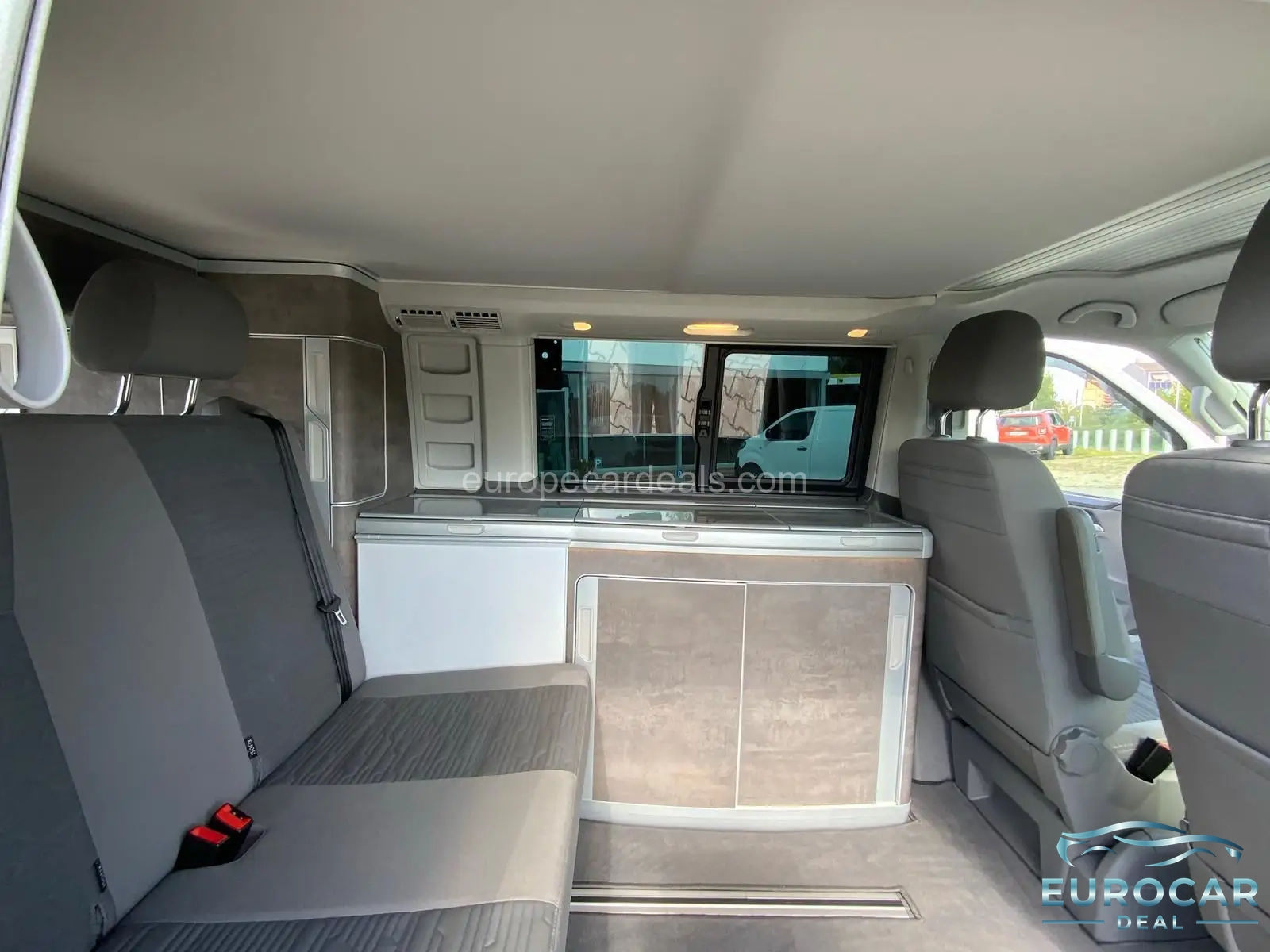 Volkswagen T6 California