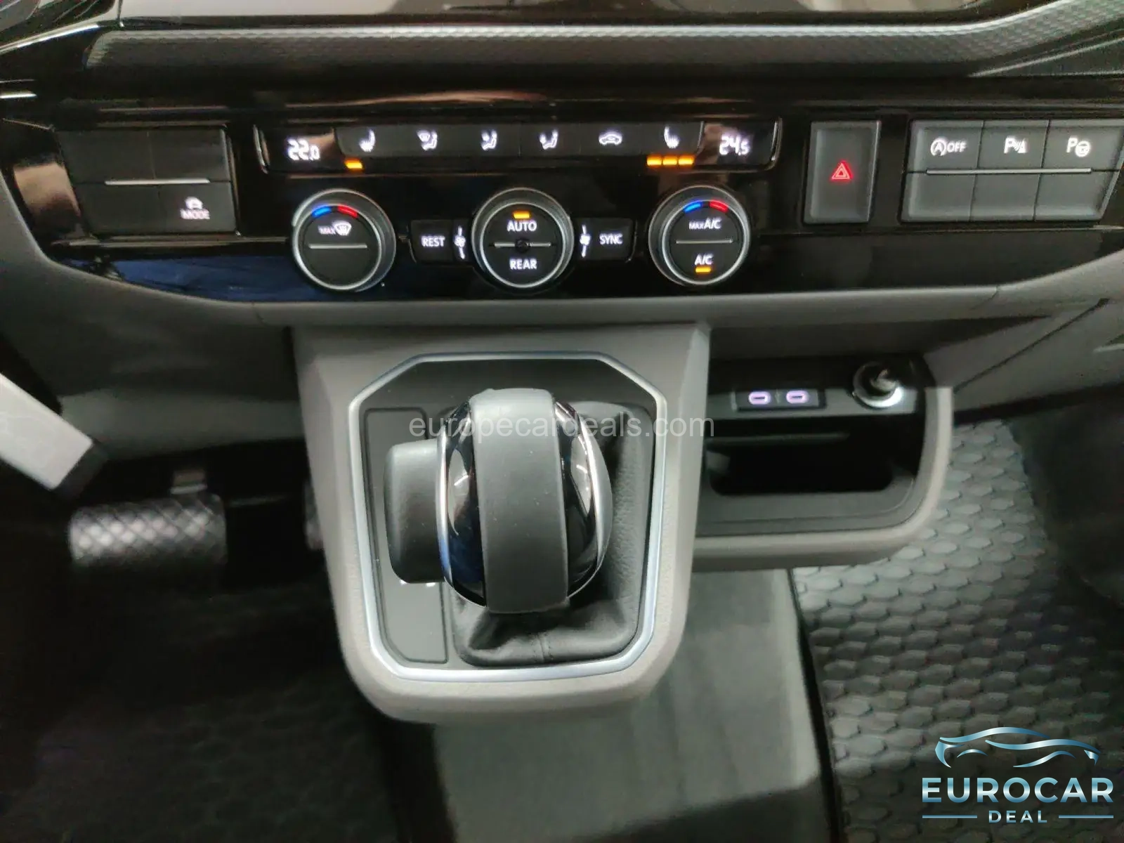 Volkswagen T6 California