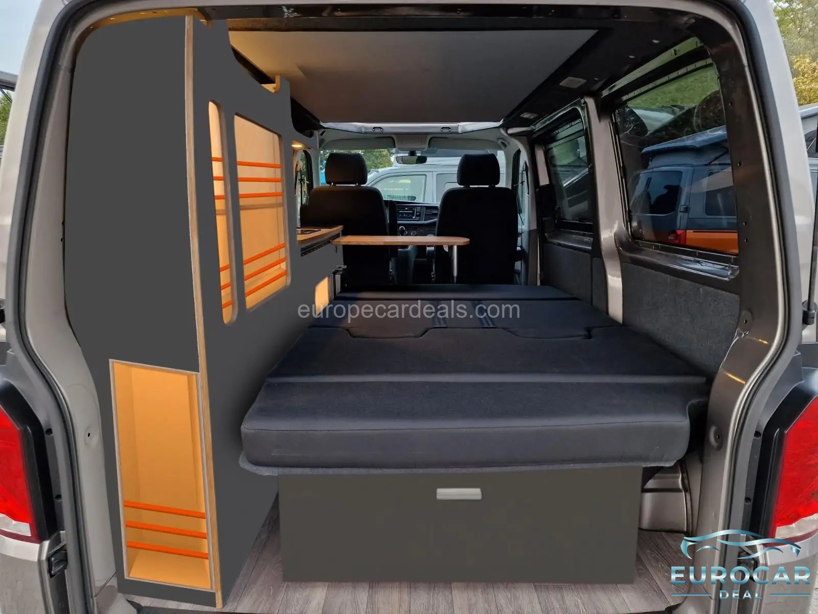 Volkswagen T6 California