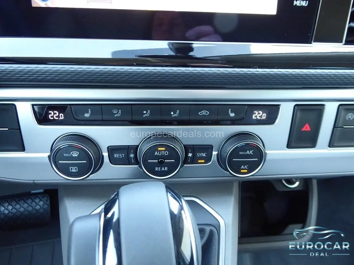 Volkswagen T6 California