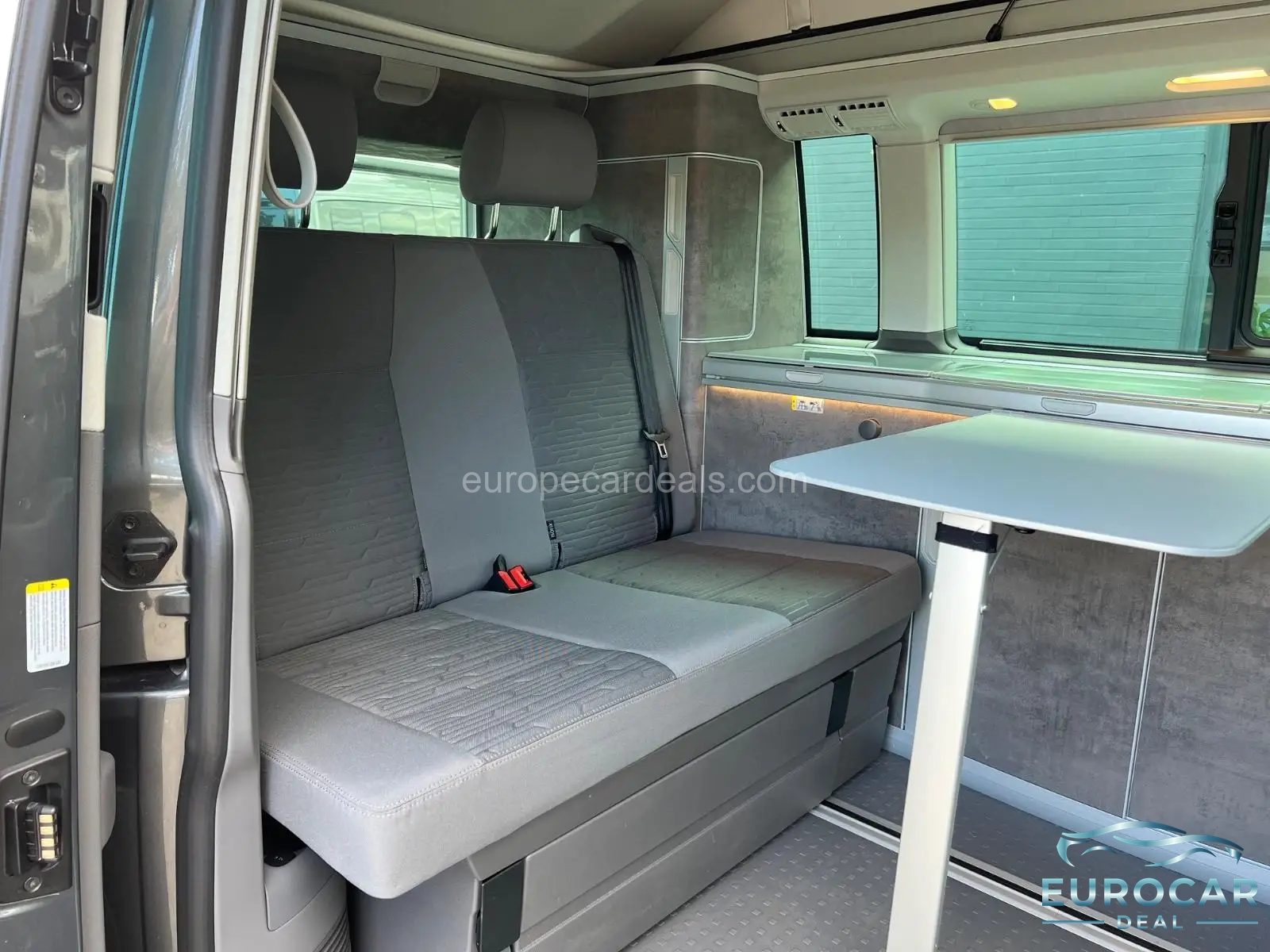 Volkswagen T6 California