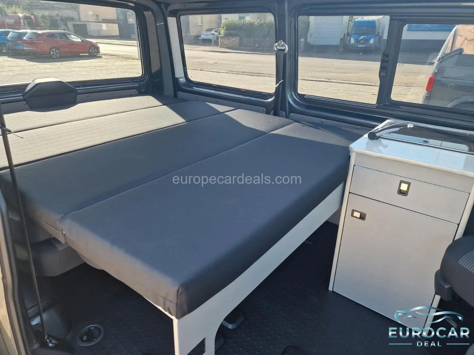 Volkswagen T6 California