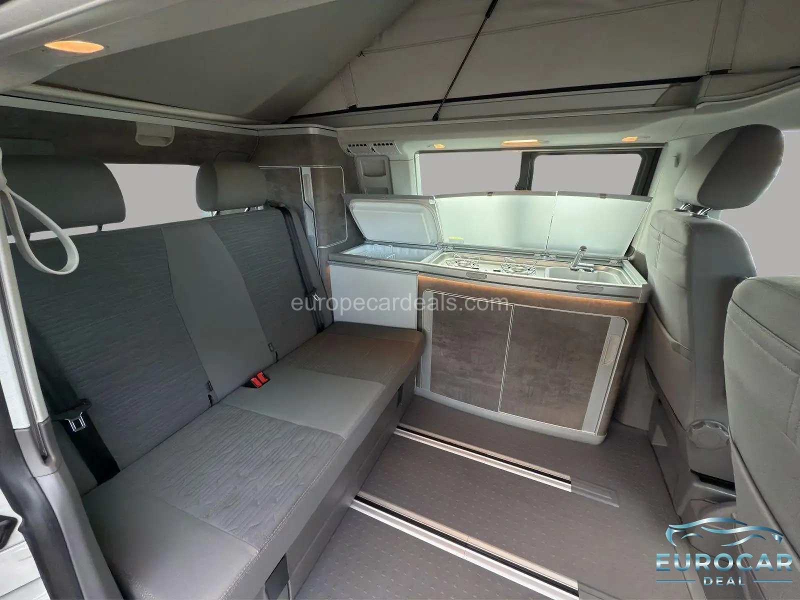 Volkswagen T6 California