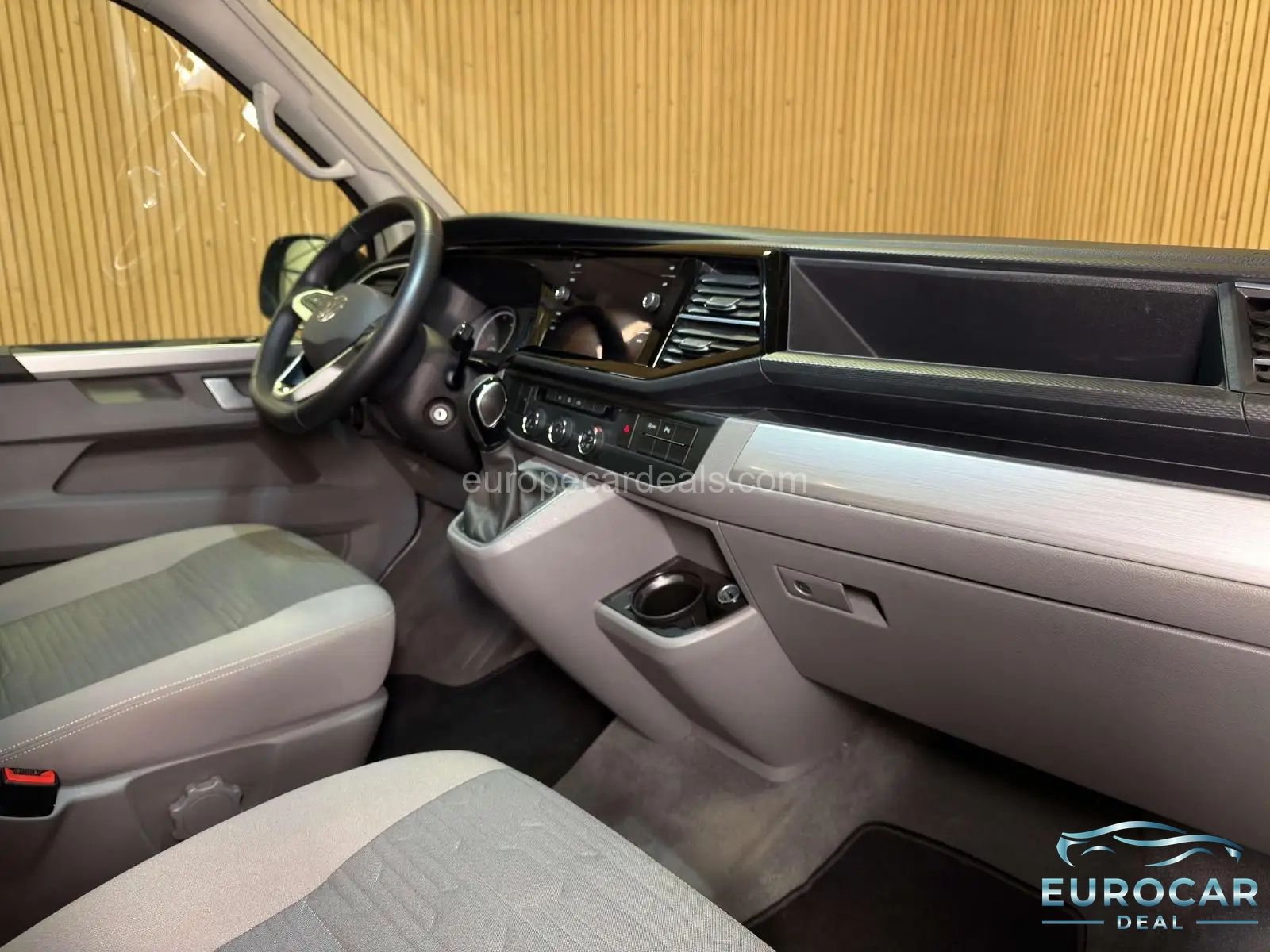 Volkswagen T6 California