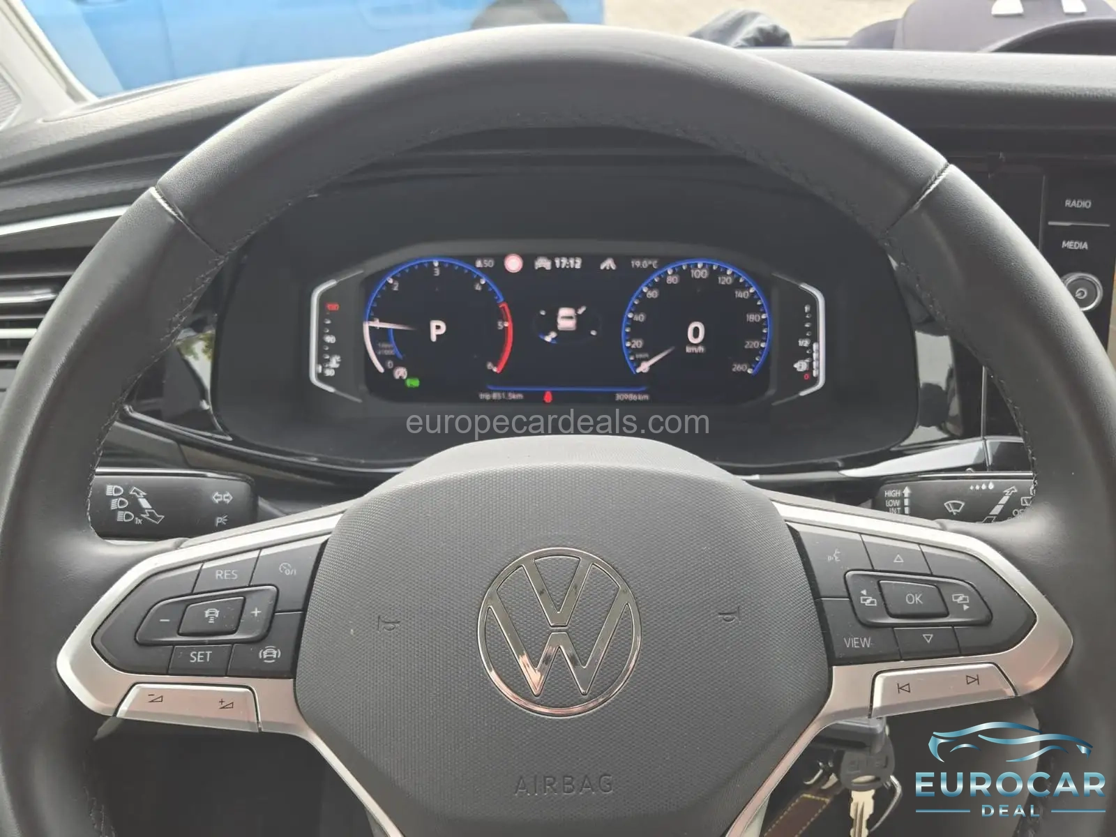 Volkswagen T6 California