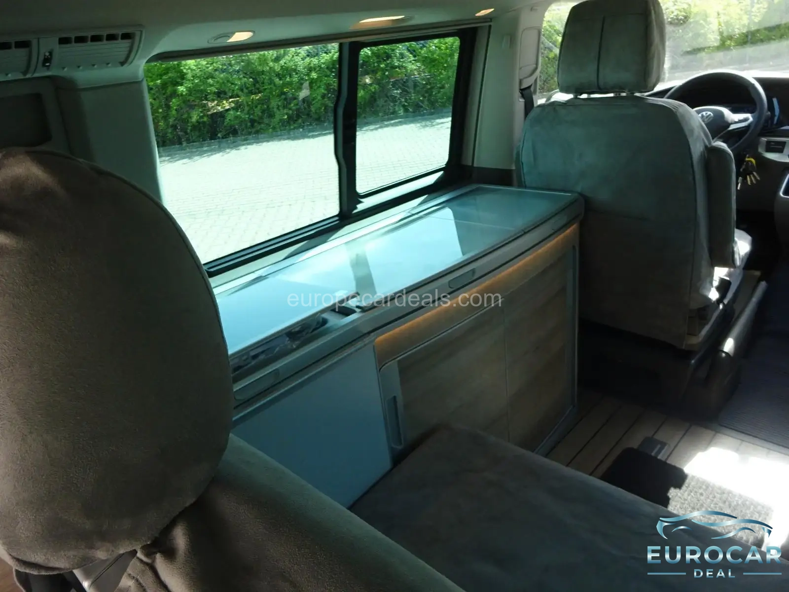 Volkswagen T6 California