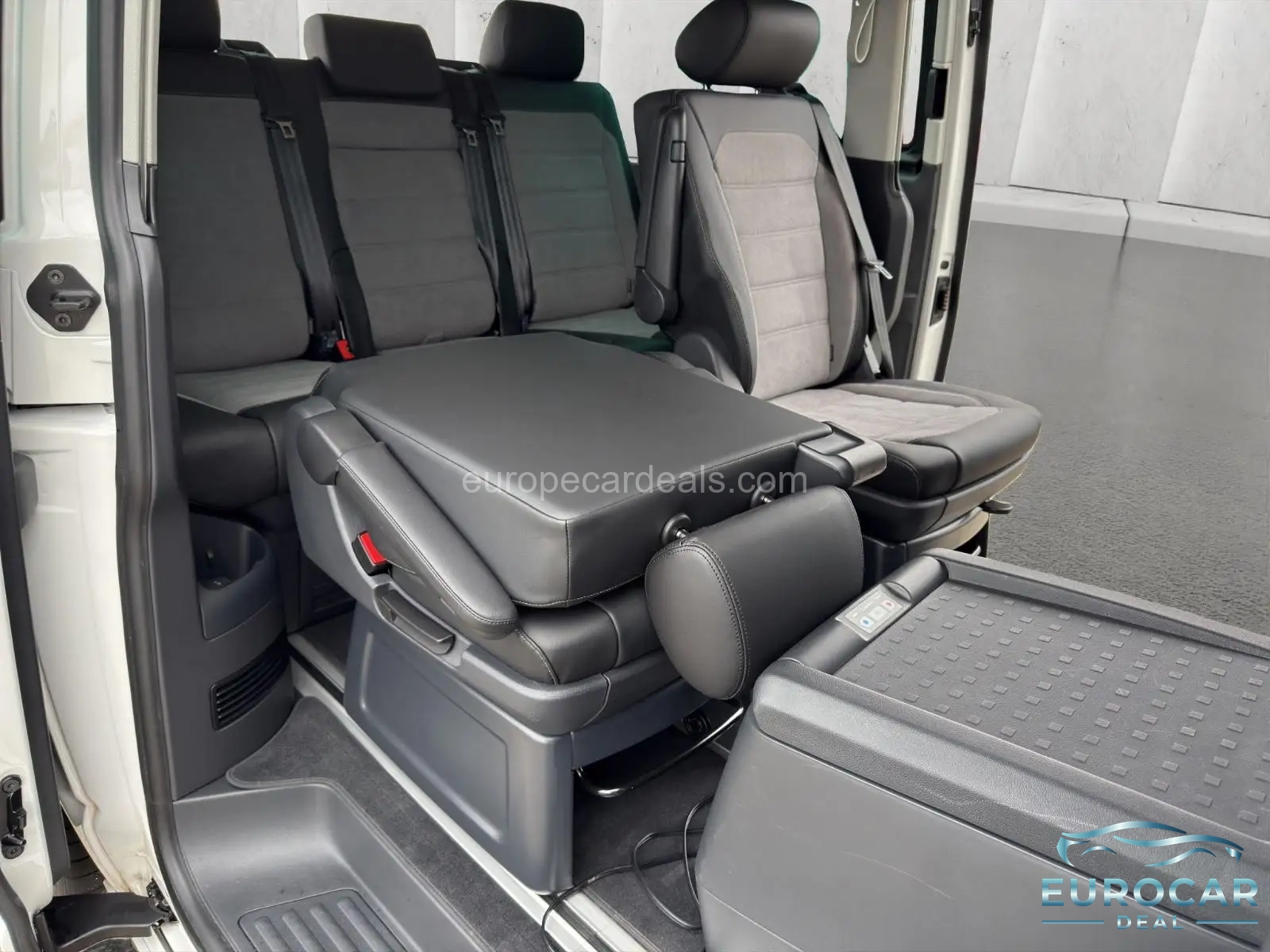 Volkswagen T6 California