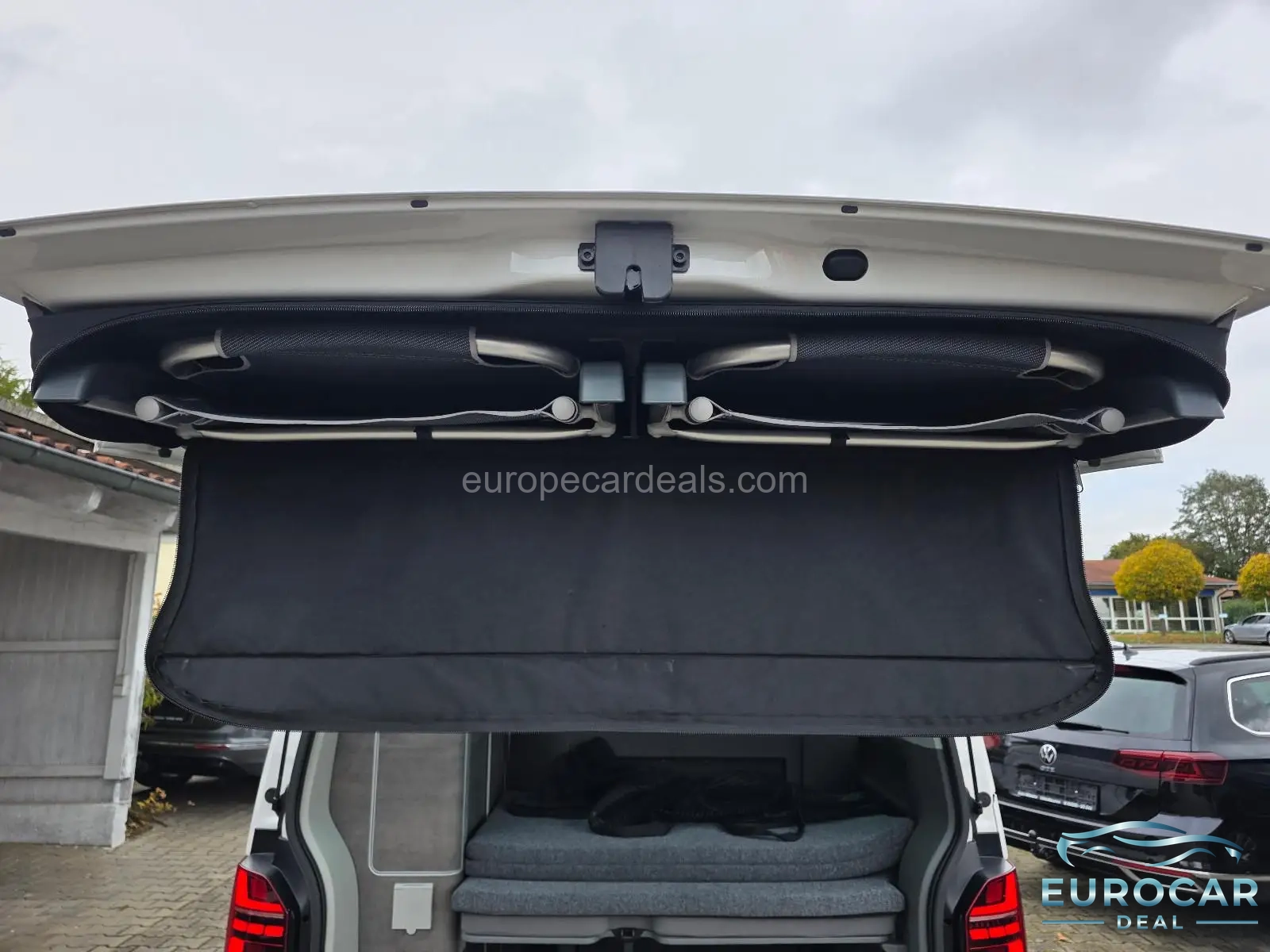 Volkswagen T6 California