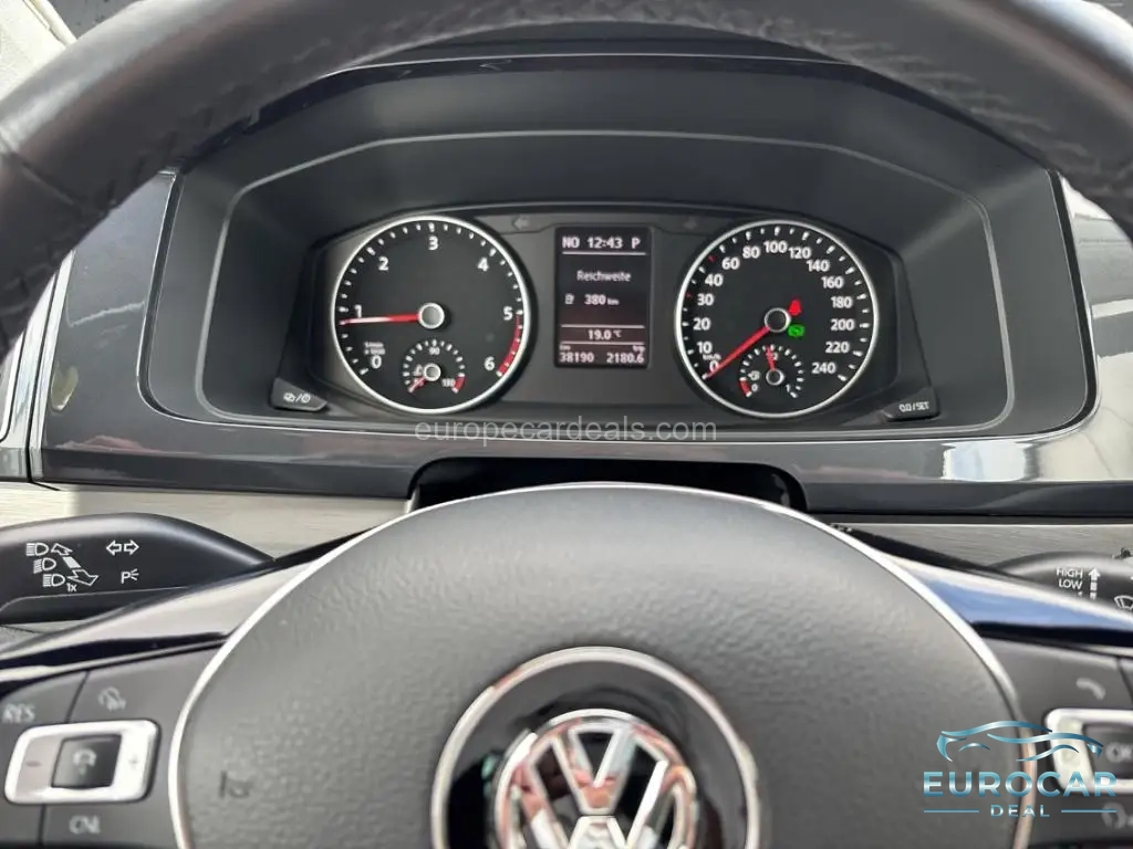 Volkswagen T6 California