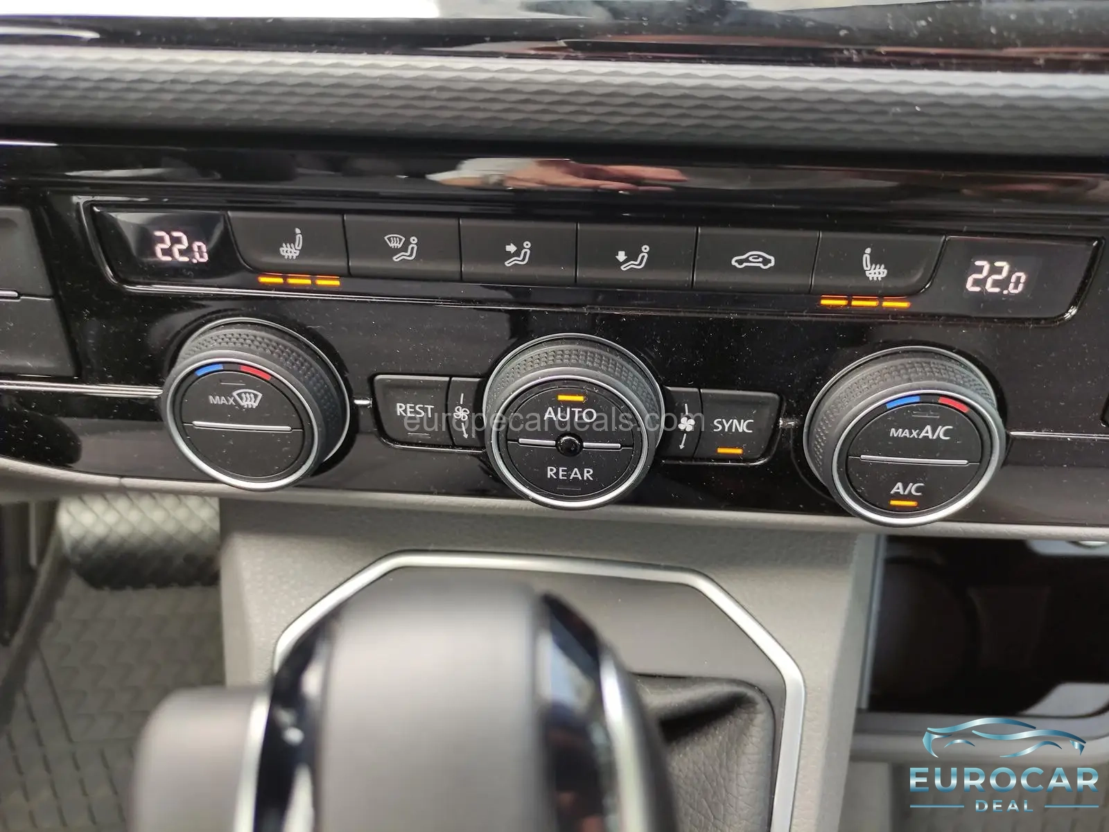 Volkswagen T6 California