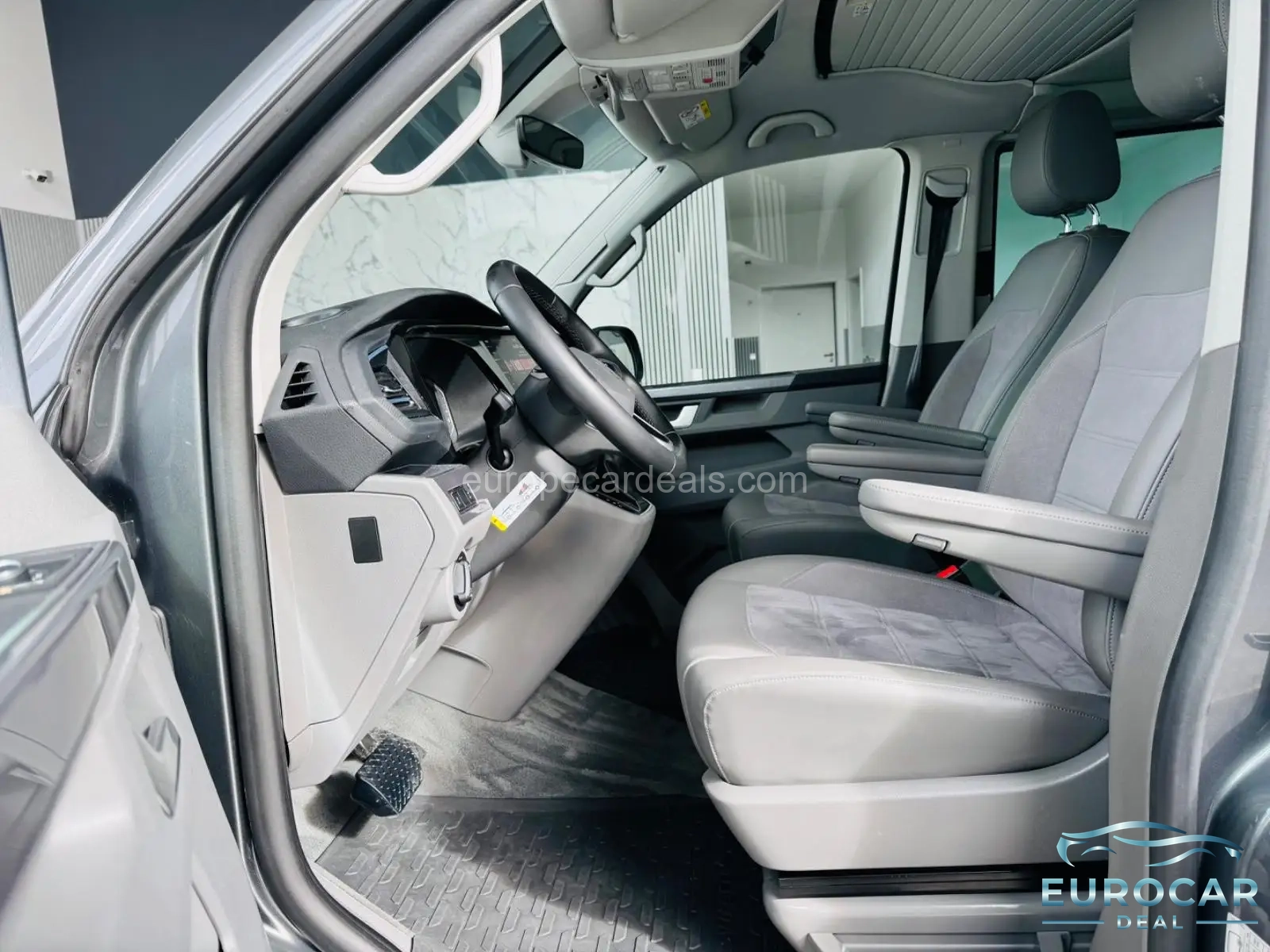 Volkswagen T6 California