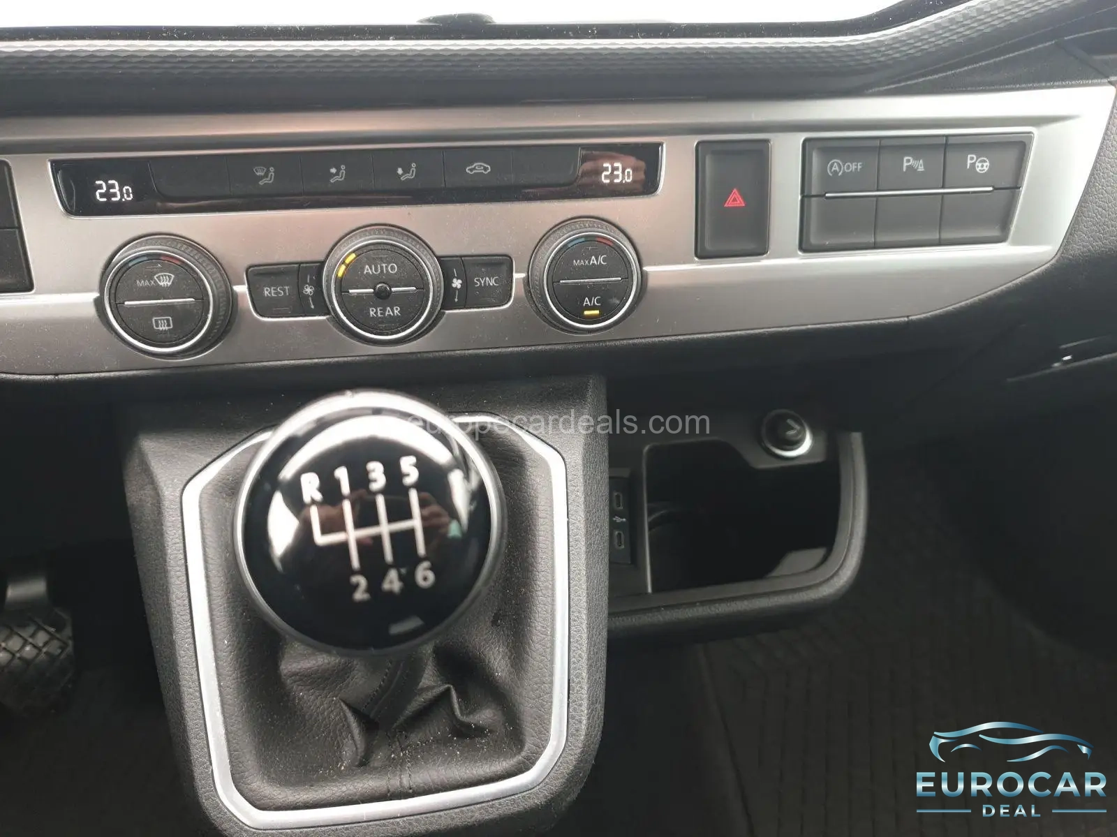 Volkswagen T6 California