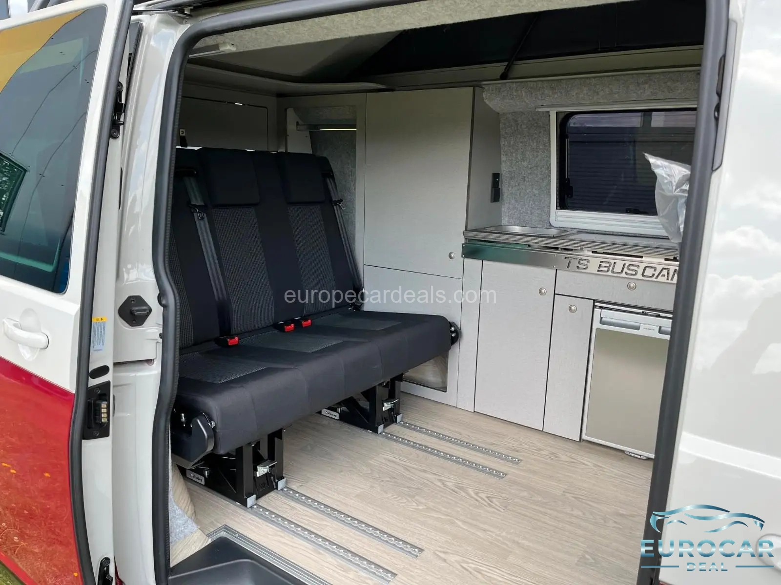 Volkswagen T6 California