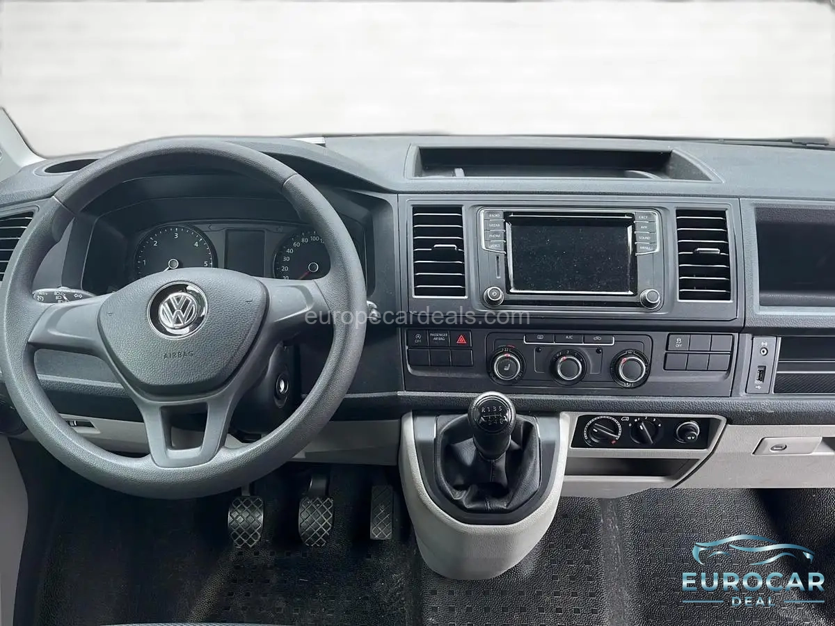Volkswagen T6 California