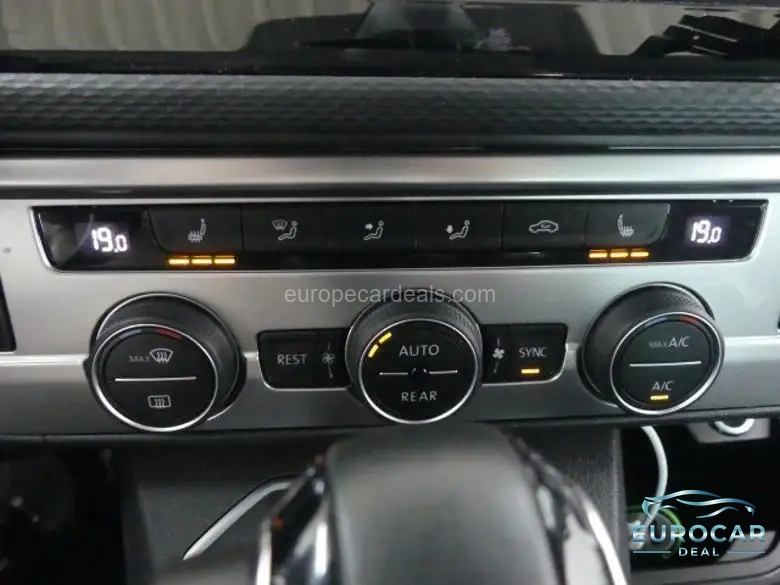 Volkswagen T6 California