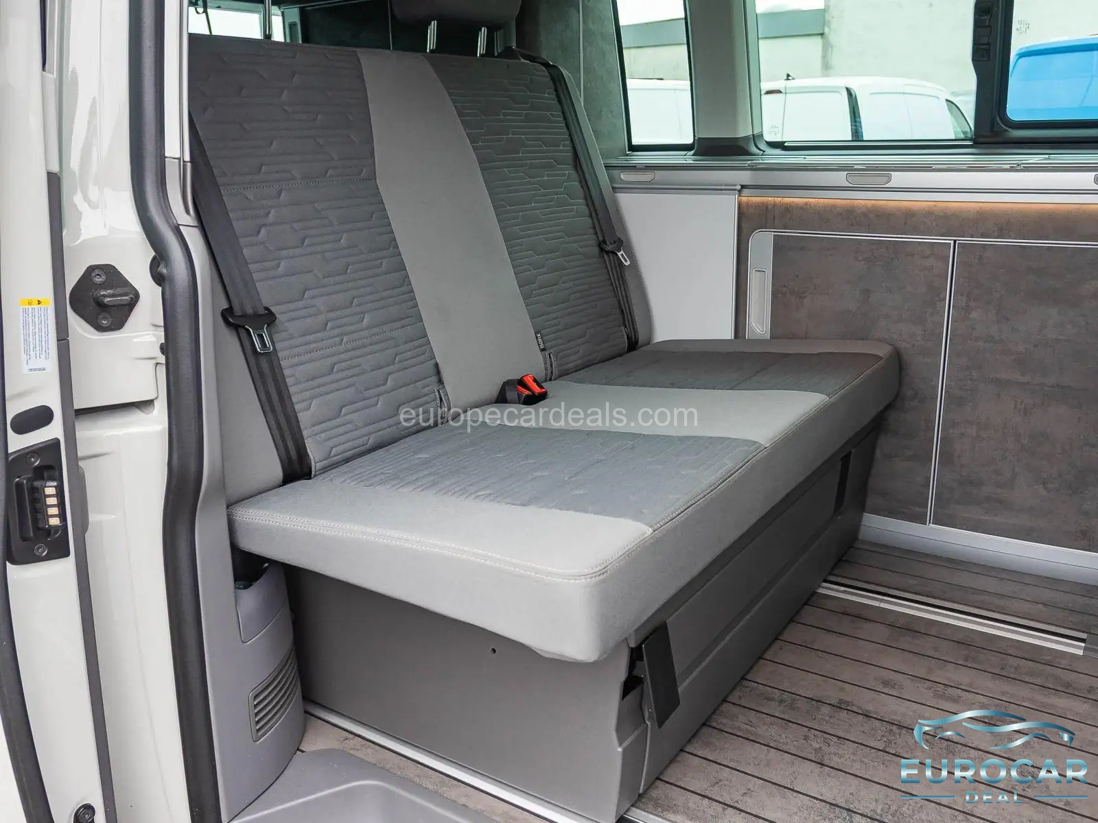 Volkswagen T6 California