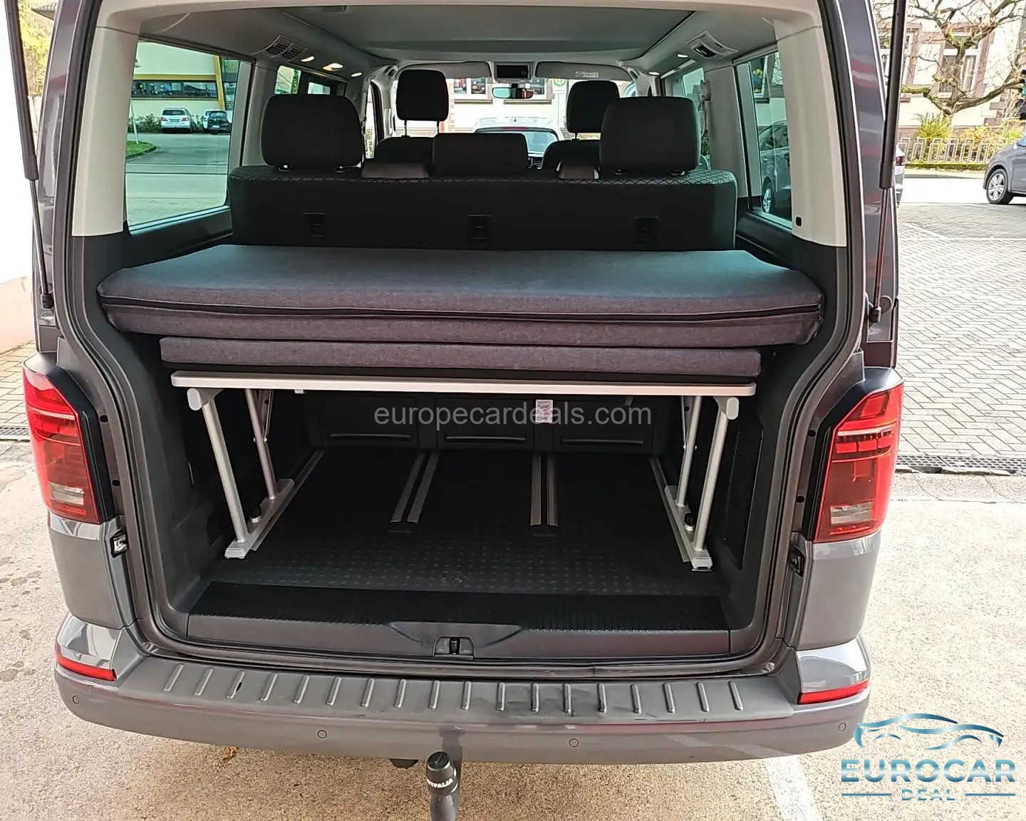 Volkswagen T6 California