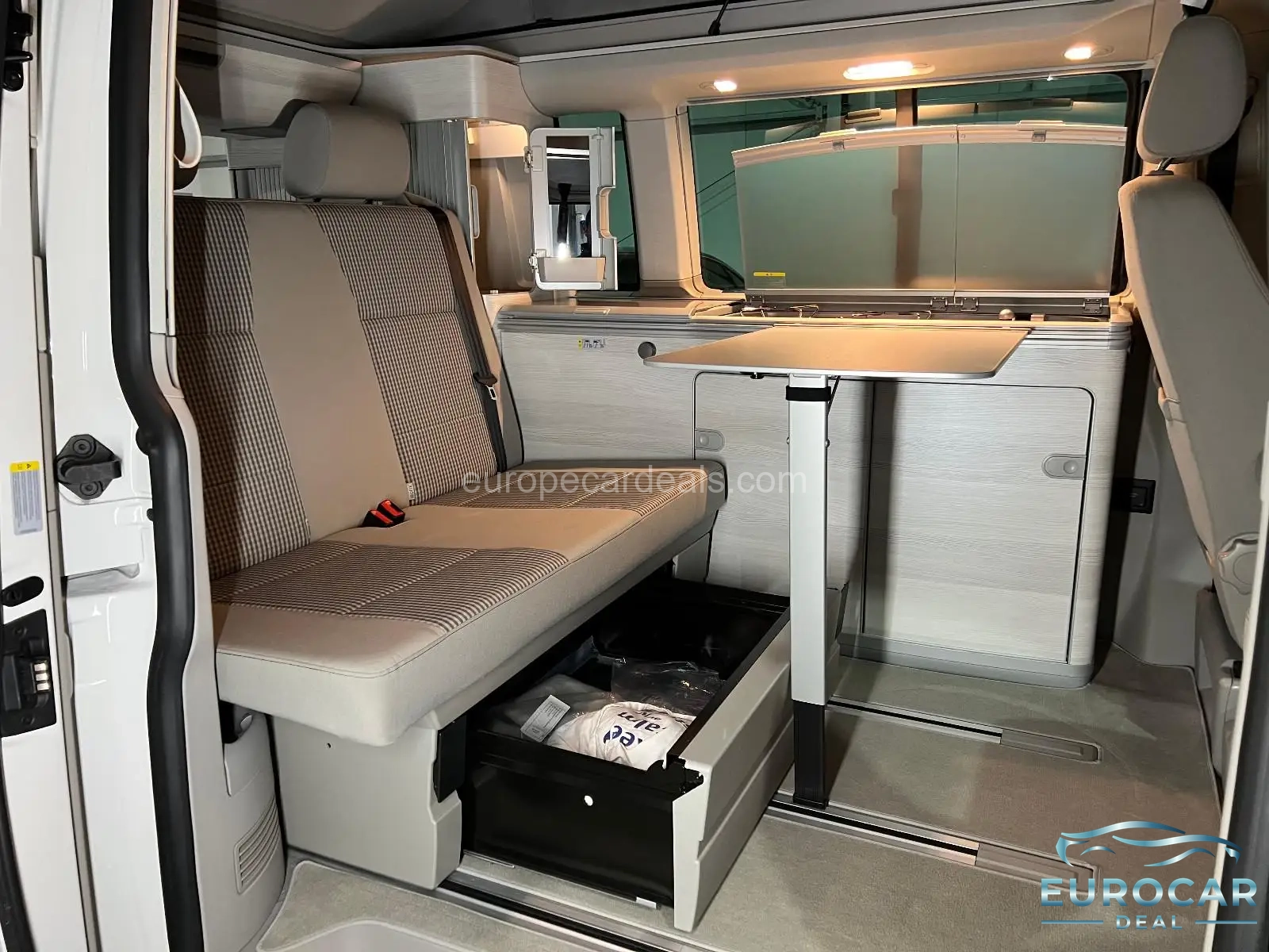 Volkswagen T6 California