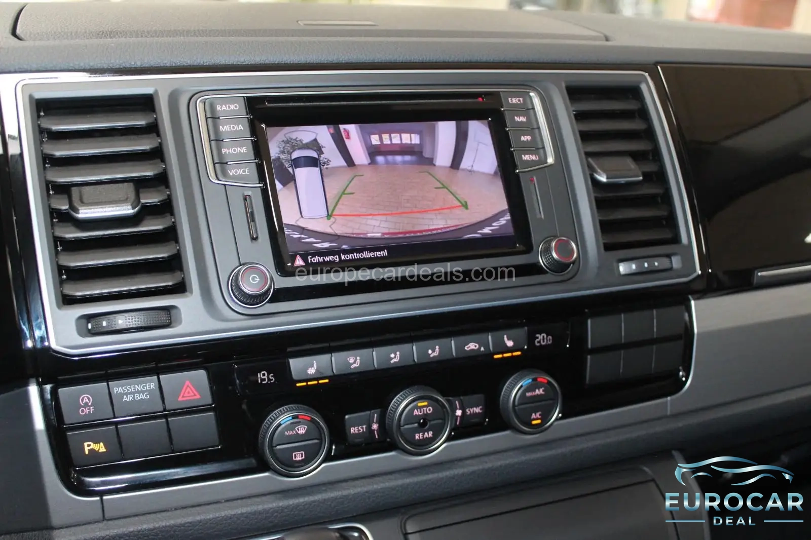Volkswagen T6 California
