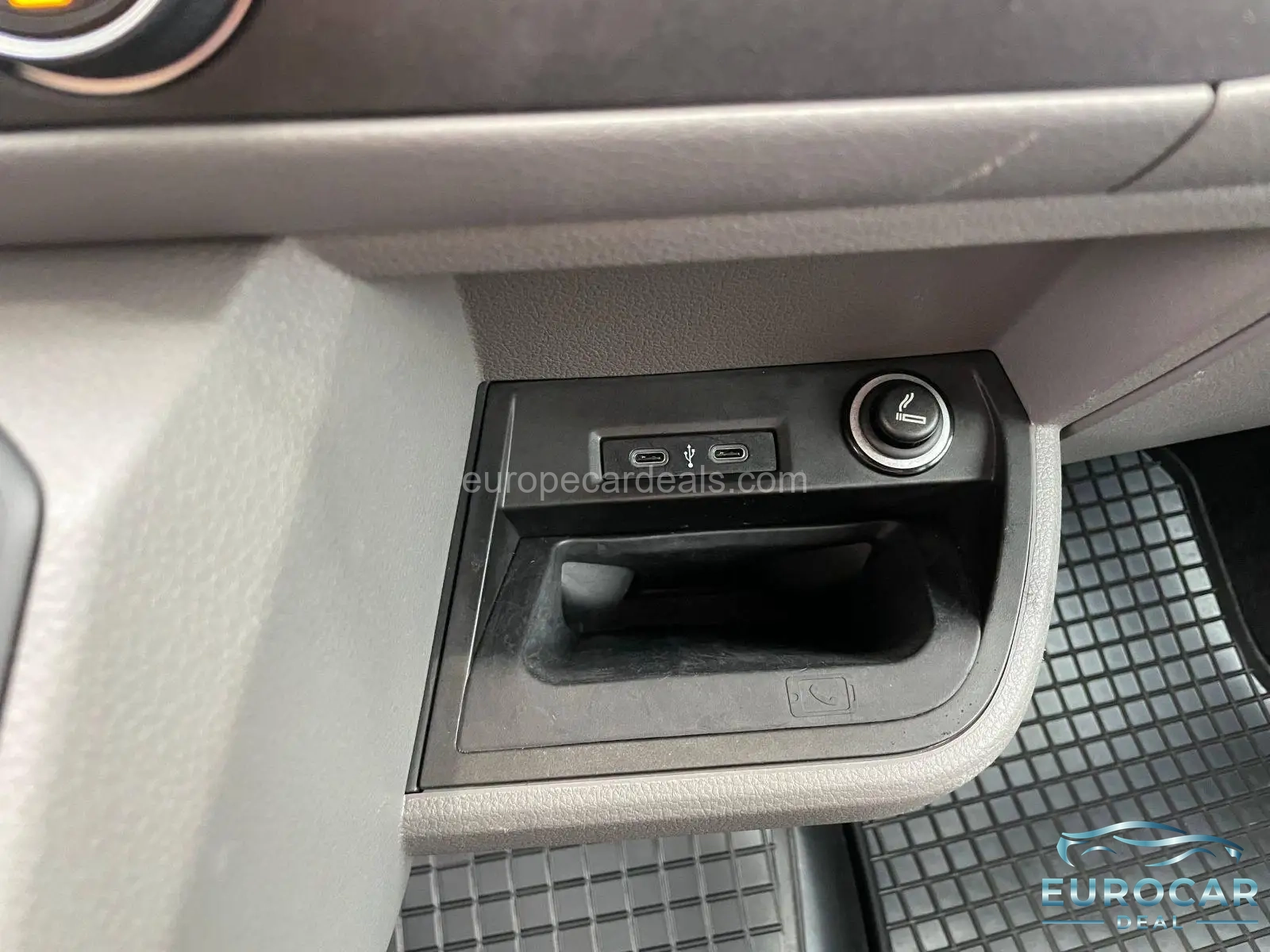 Volkswagen T6 Caravelle